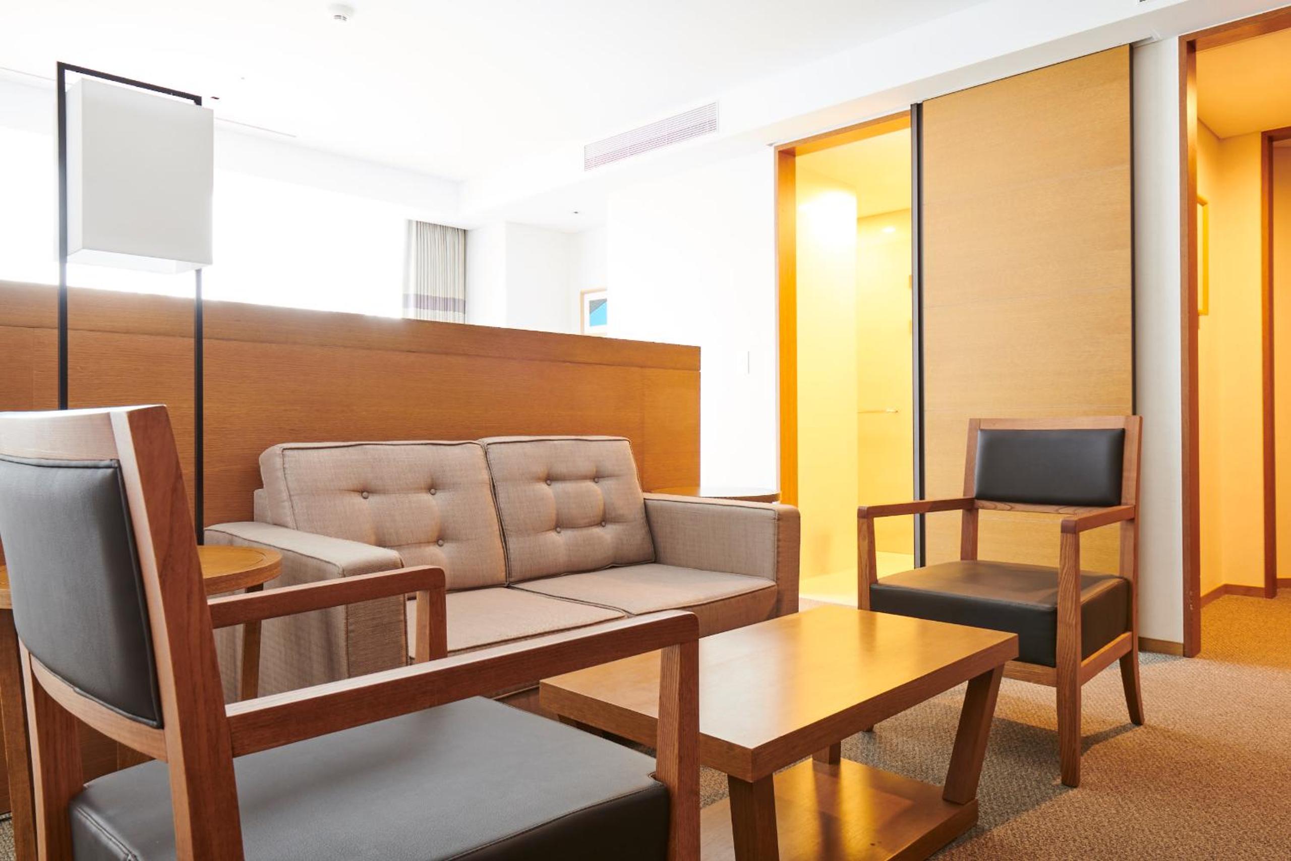Center Suite with Sea View photo 2
