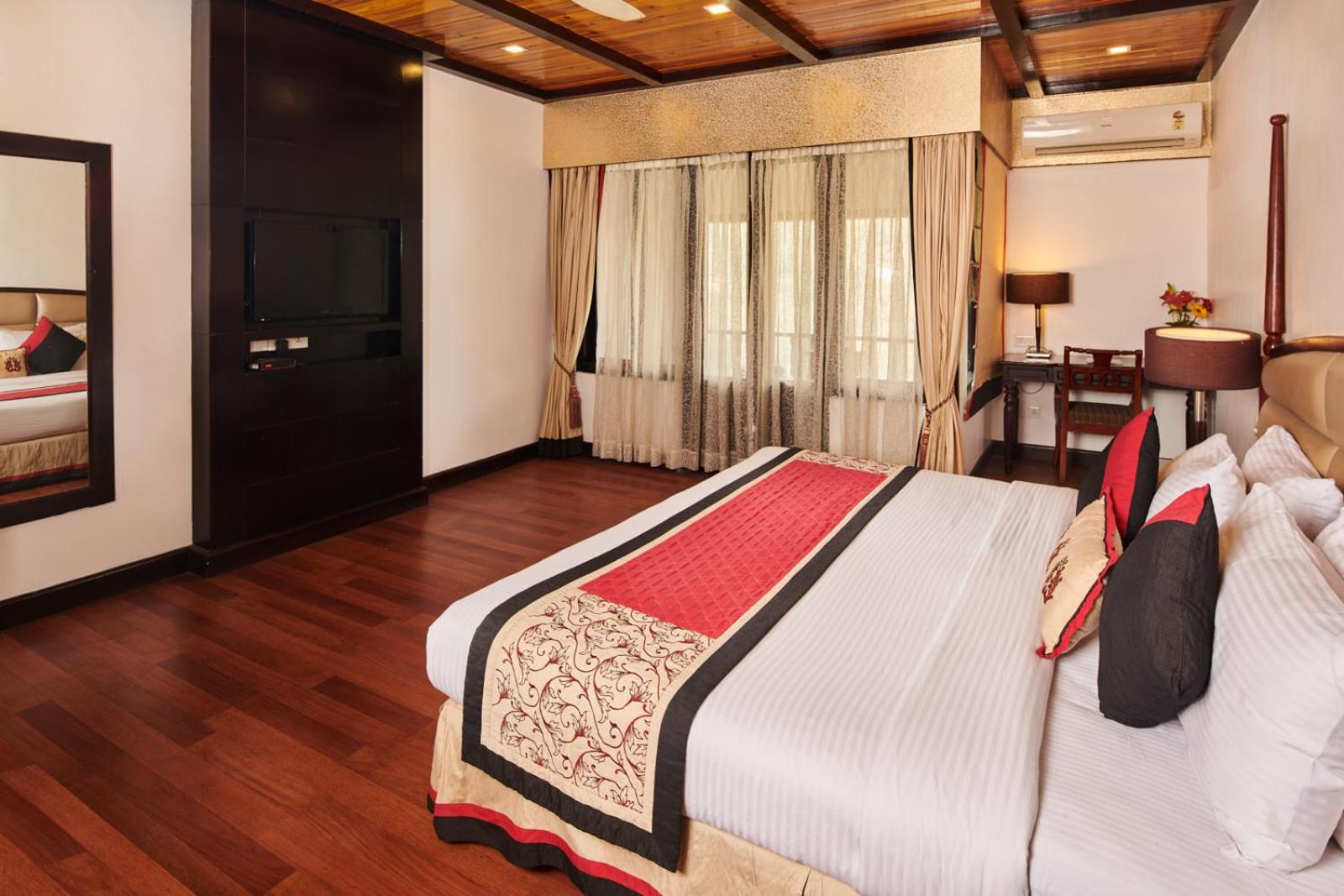 Valley View Premiere Room with Balcony photo 2