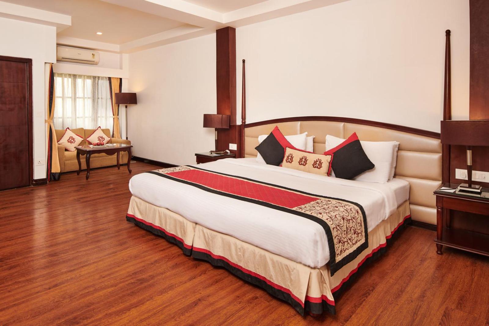 Valley View Premiere Room with Balcony photo 3