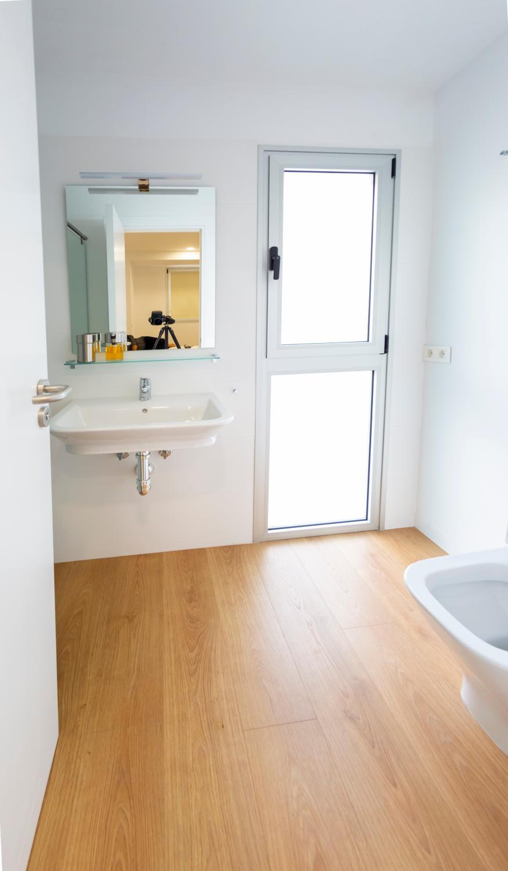 Studio Apartment - Photo 24