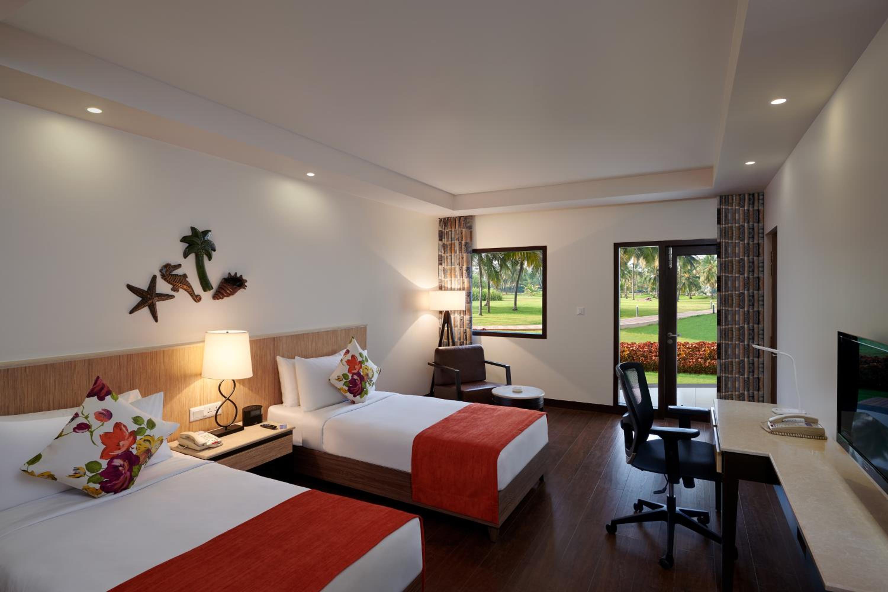 Standard Twin Room - Photo 1