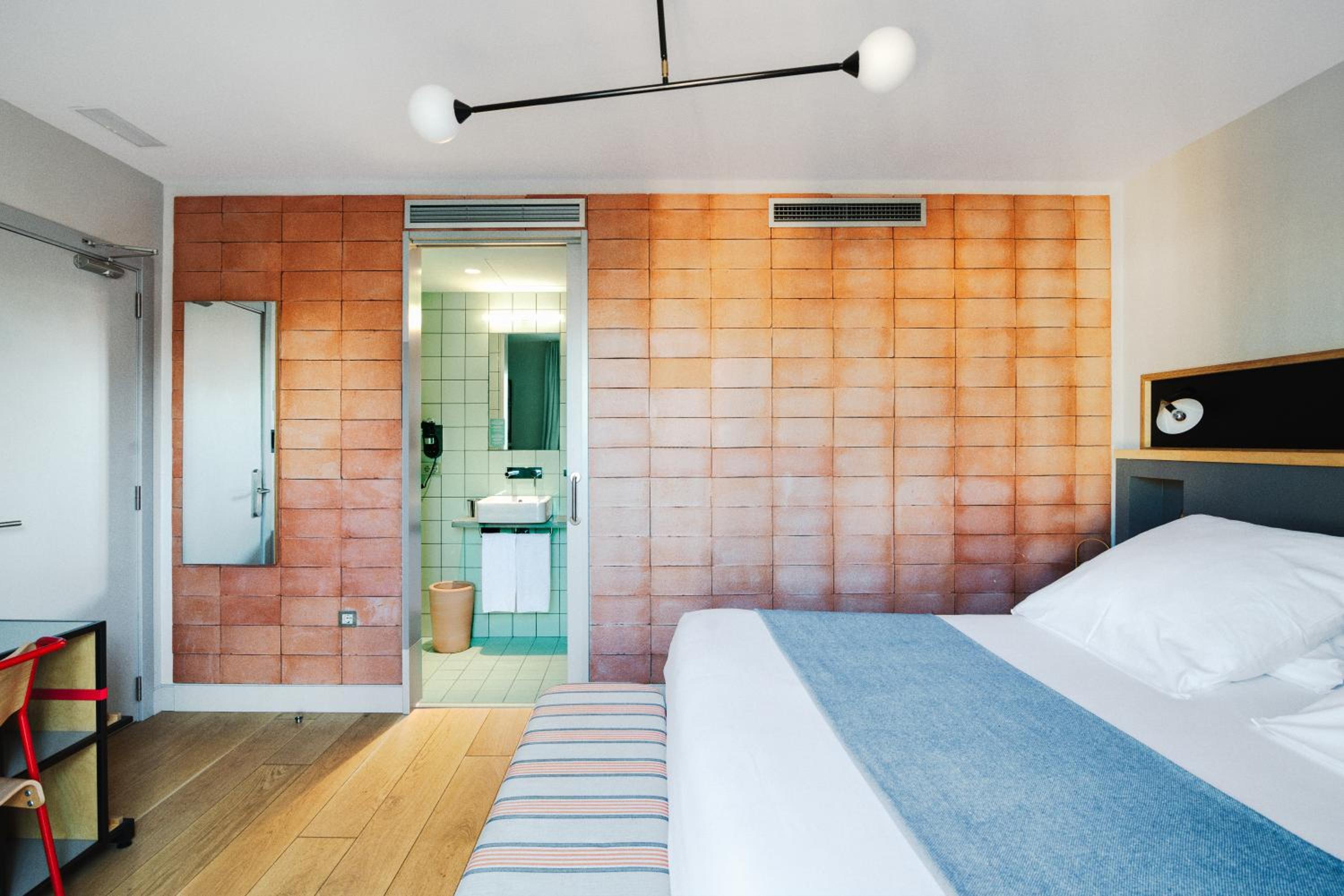 Habitación Doble con Vista a la Piscina
