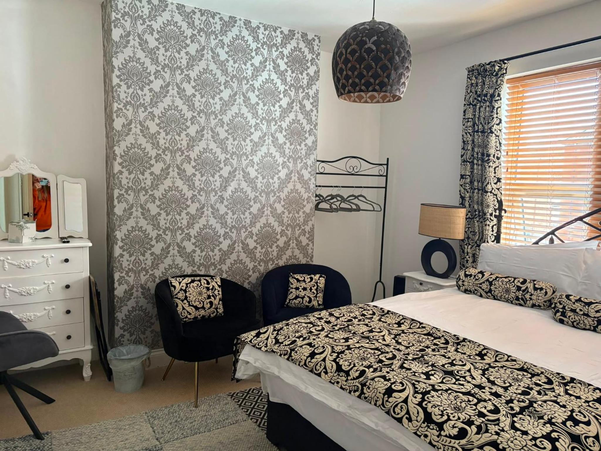 Deluxe Family Room photo 1