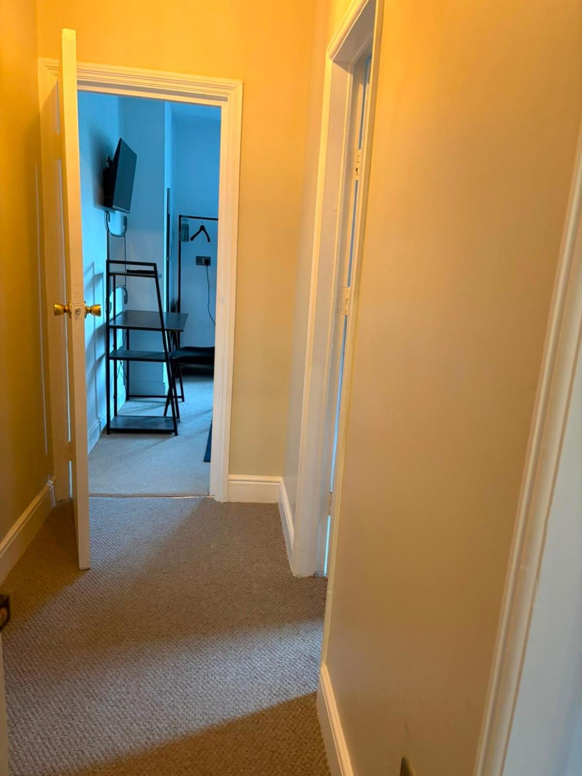 Deluxe King Suite photo 1