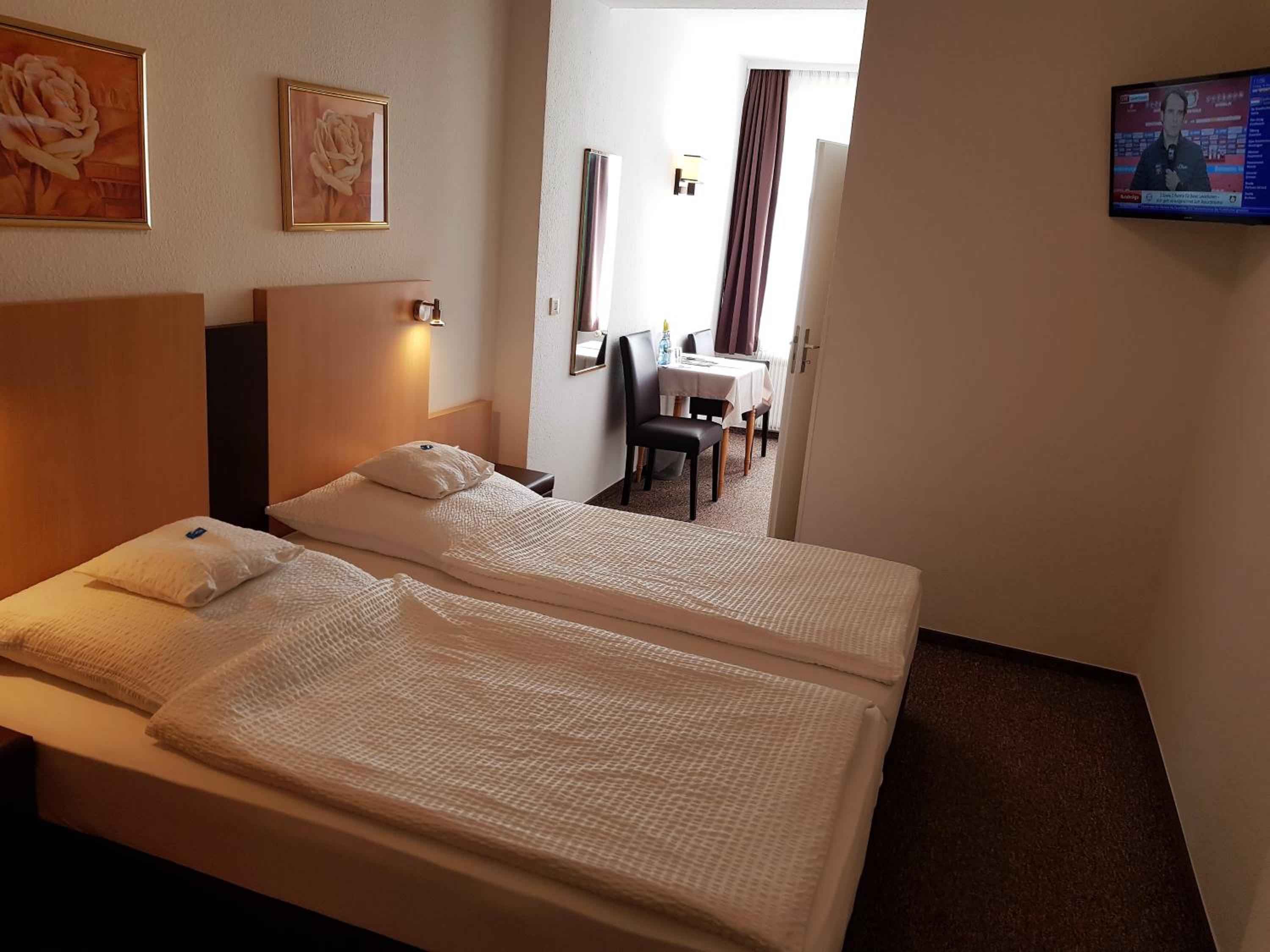 Economy Double or Twin Room photo 2