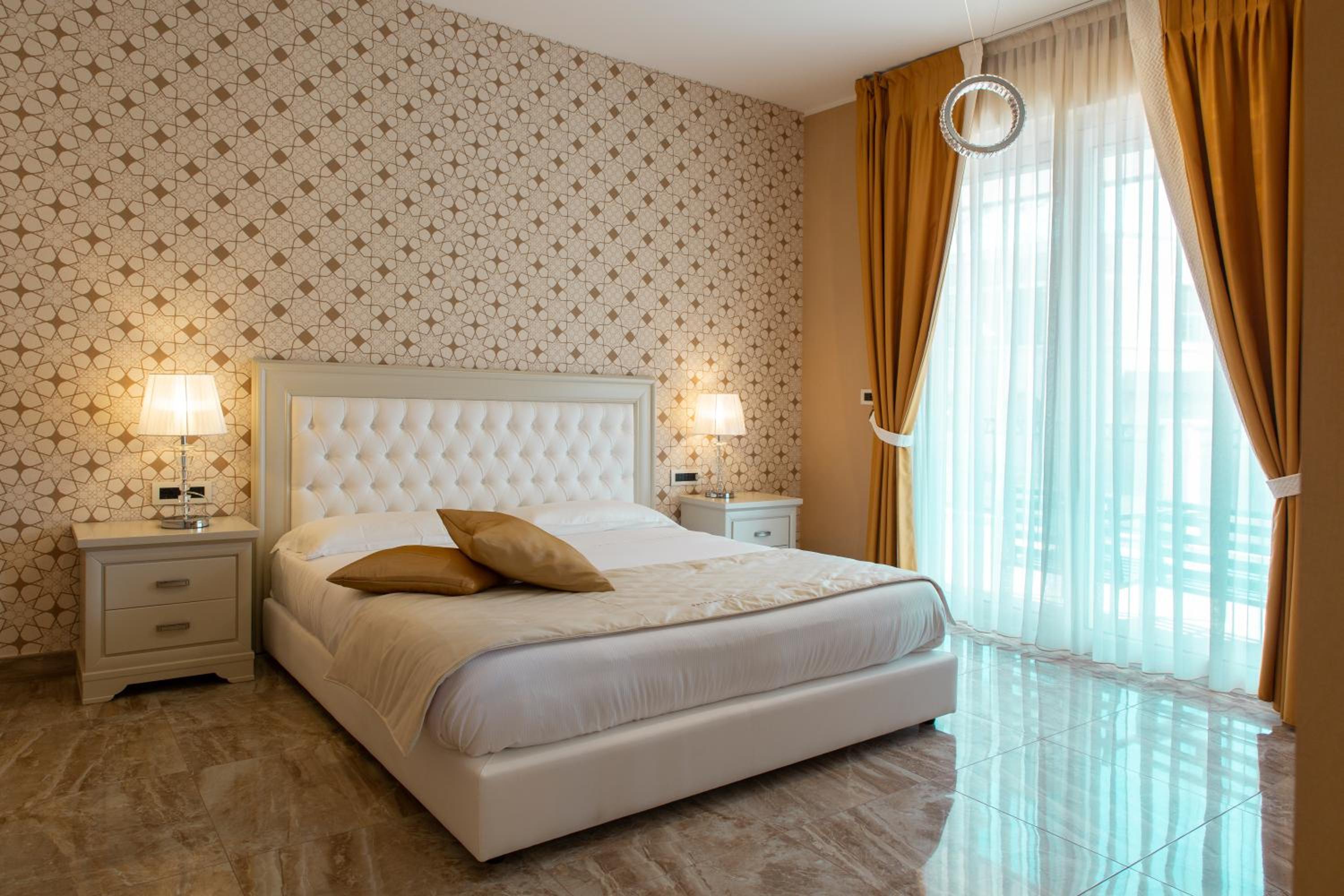 Junior Suite with Terrace - Photo 1
