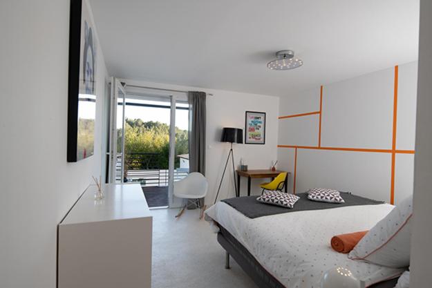 King Room with Pool View photo 2