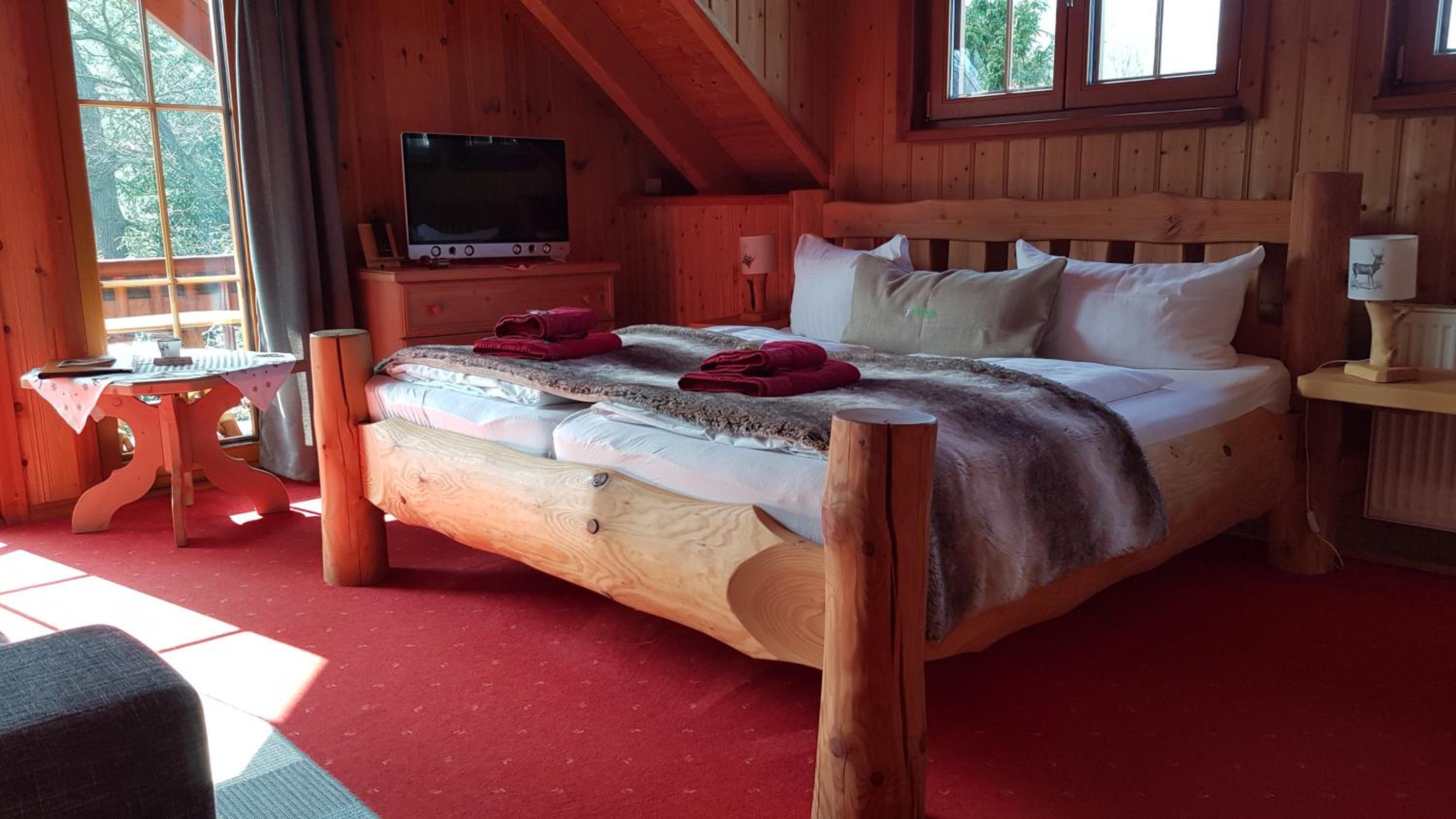 Double Room with Balcony Log House photo 2