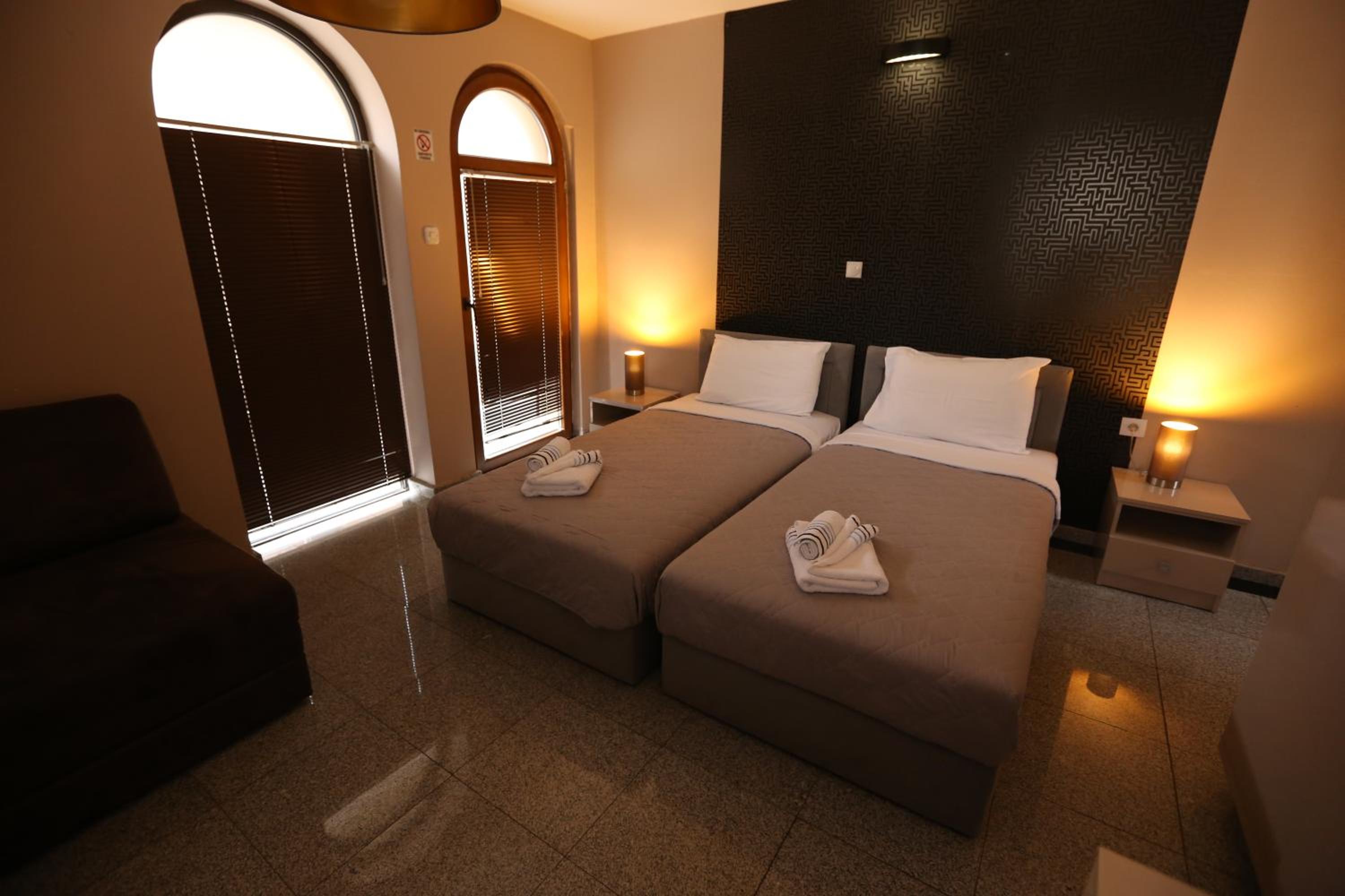 Double or Twin Room photo 3