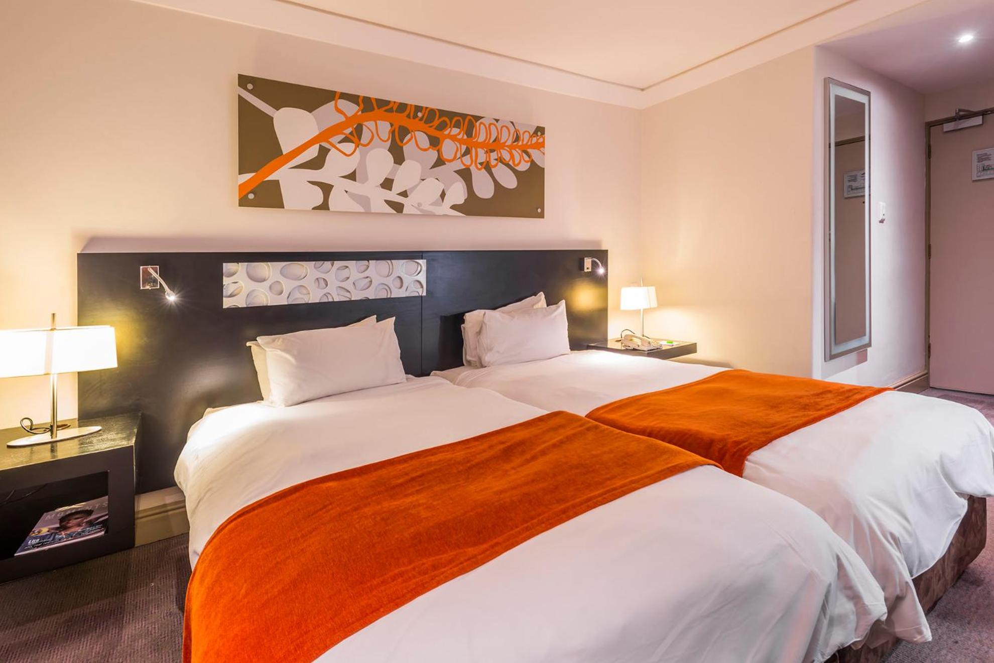 Standard Twin Room - Photo 1