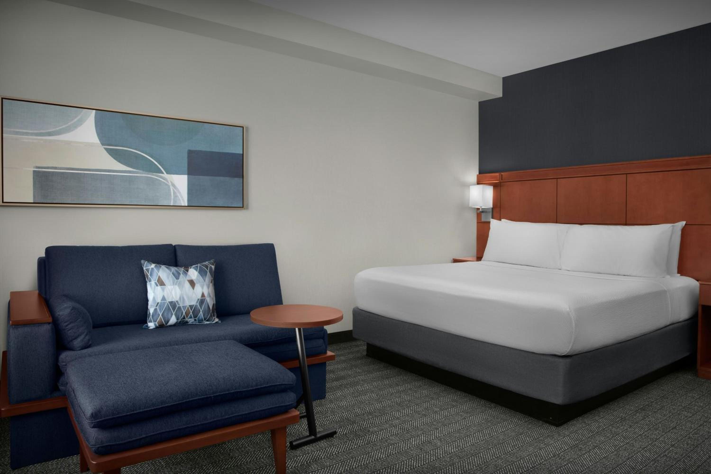 King Room with Sofa Bed - Hearing Accessible
