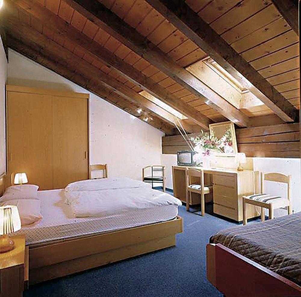 Quadruple Room (2 Adults + 2 Children) photo 1