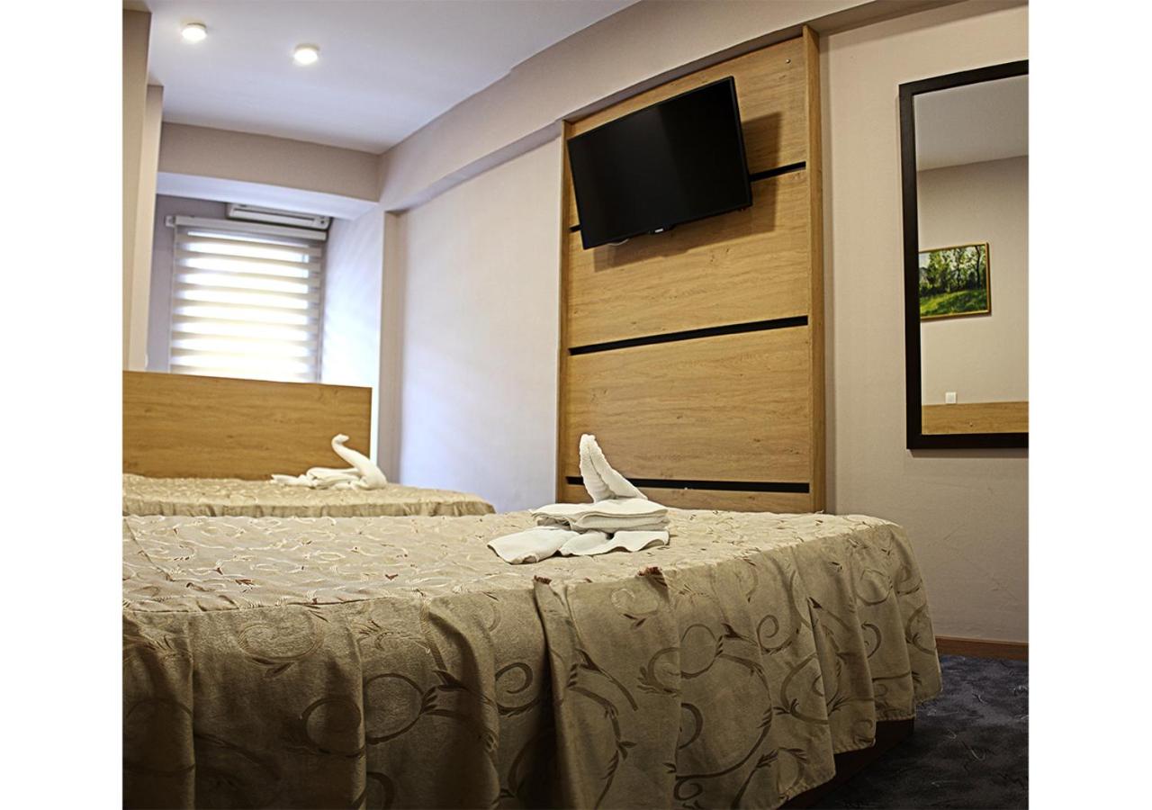 Double or Twin Room with Balcony photo 1