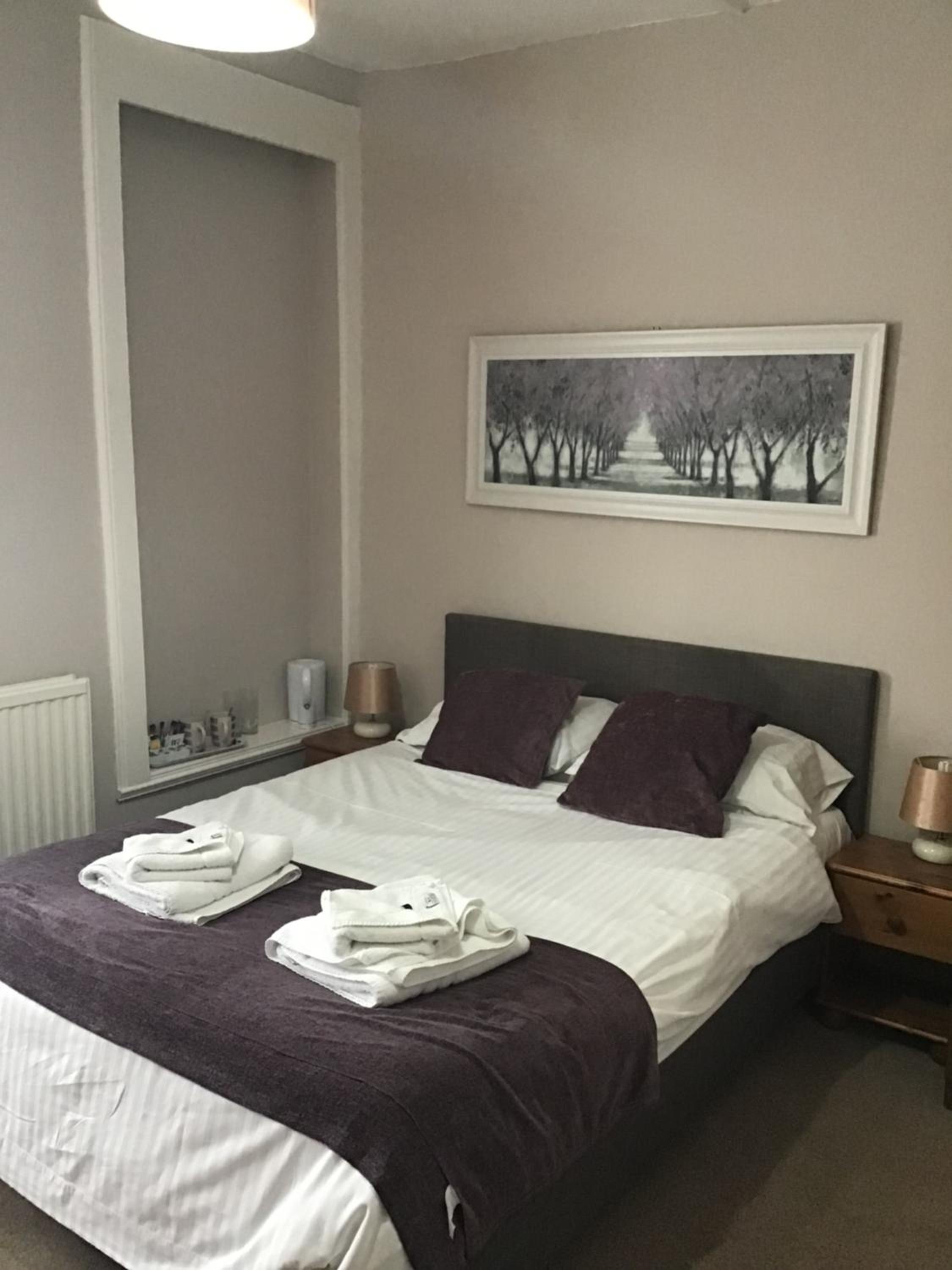 Double Room - Photo 2