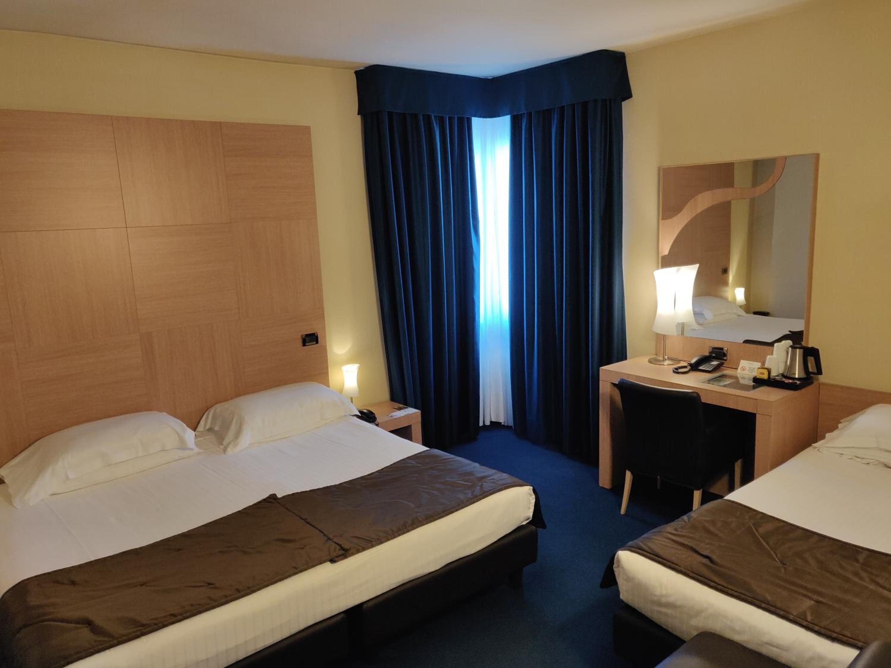 Superior Triple Room - Photo 1