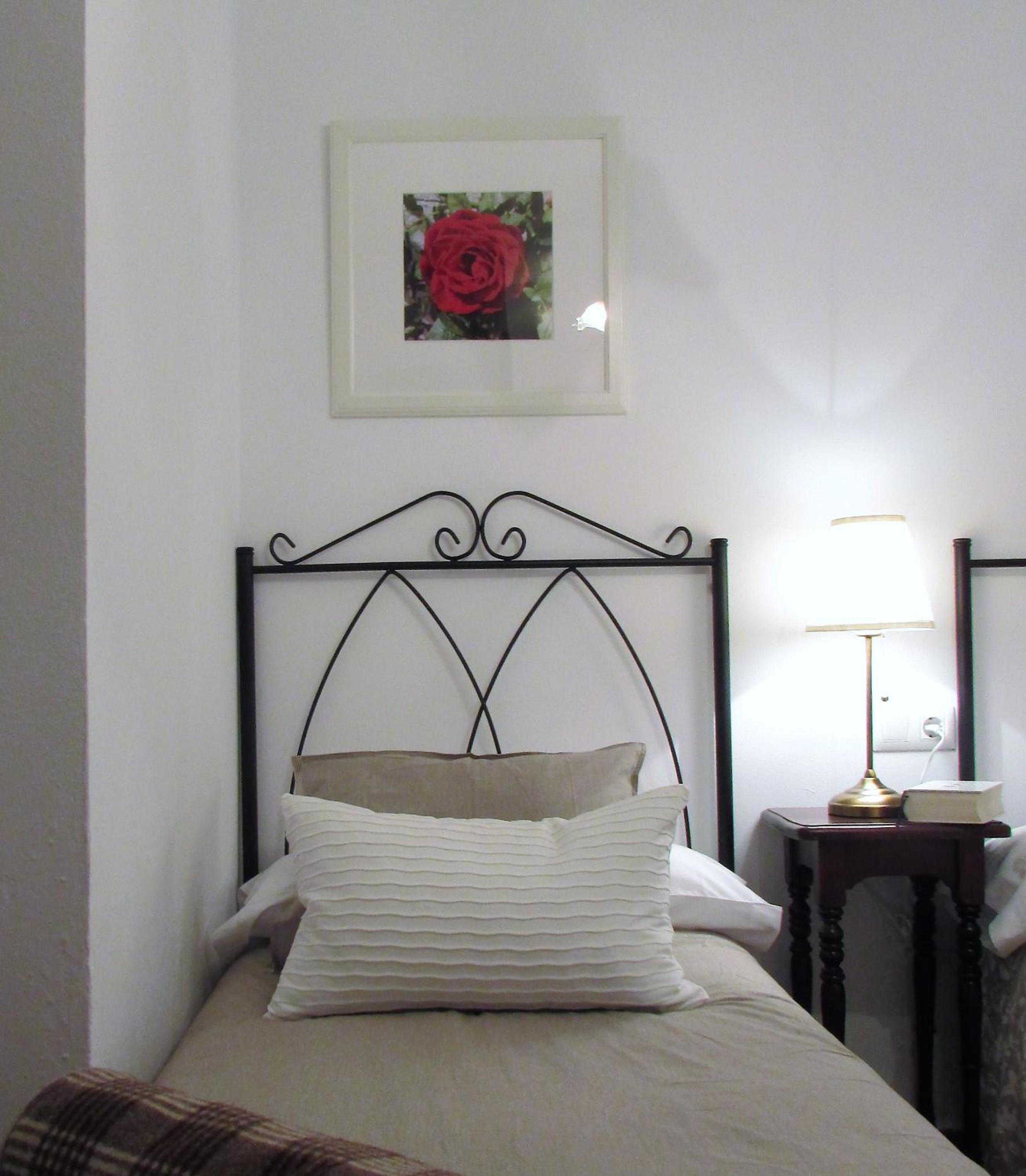 Two-Bedroom Apartment - Photo 19