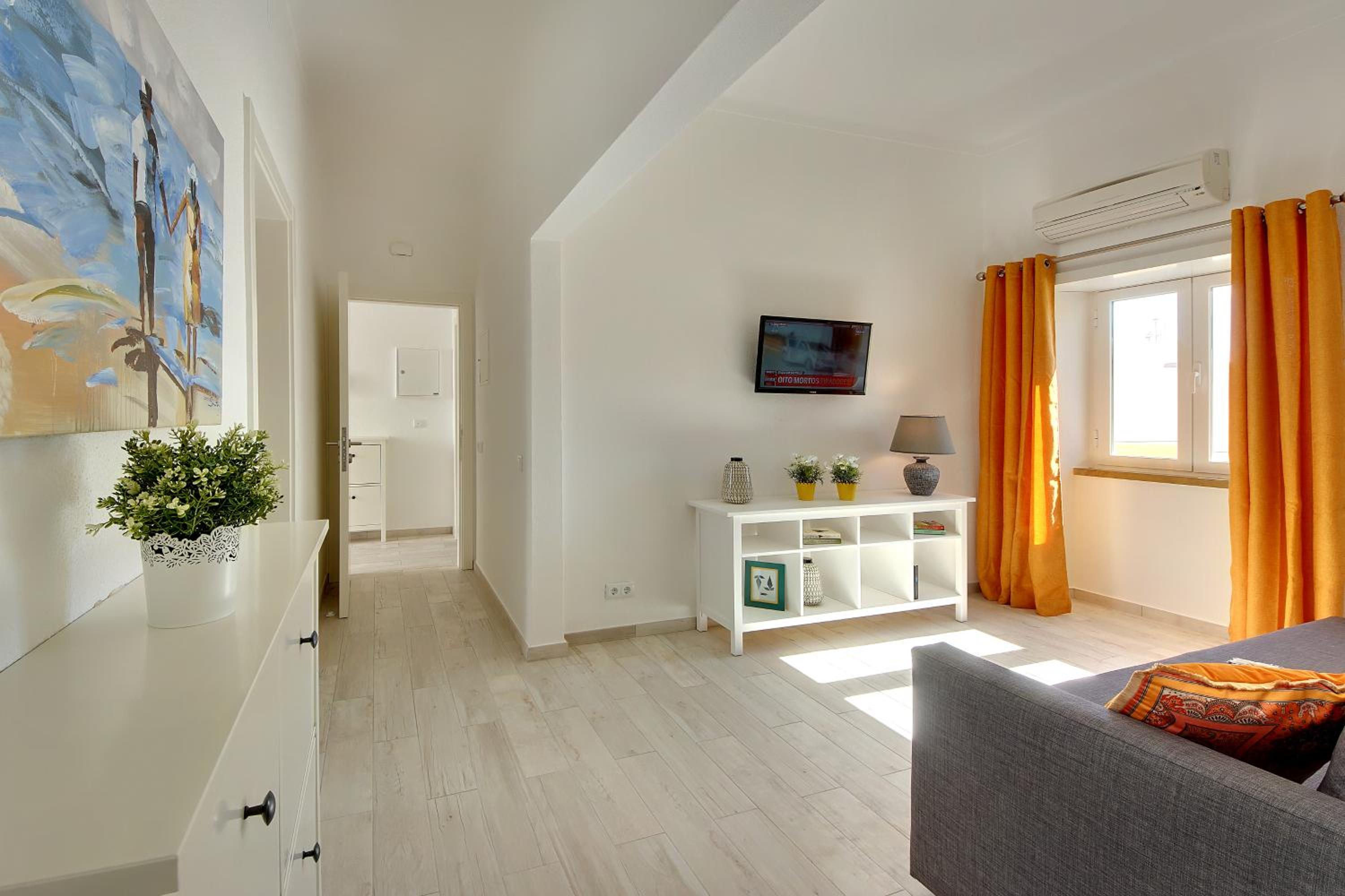 Two-Bedroom Apartment (5 Adults) photo 2