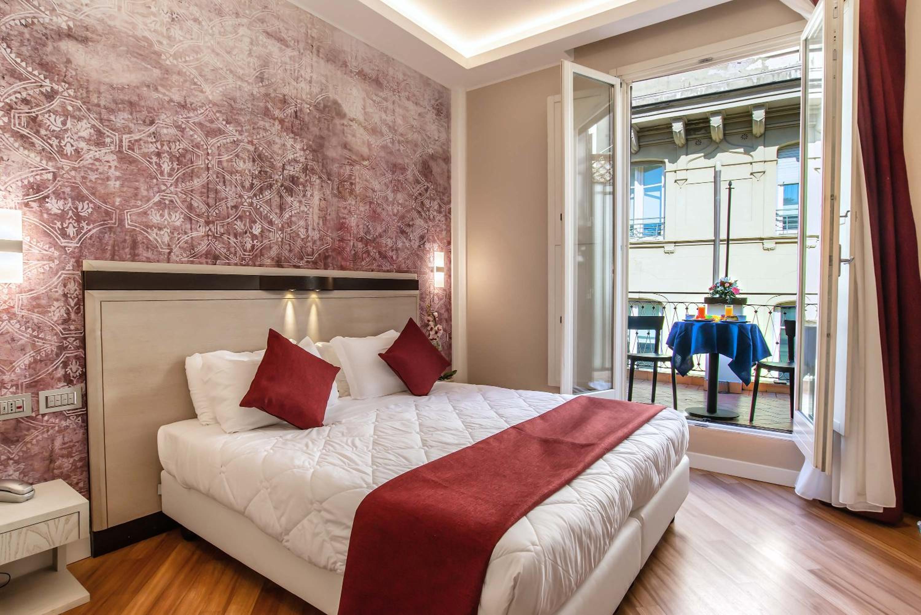 Superior Double or Twin Room with Terrace