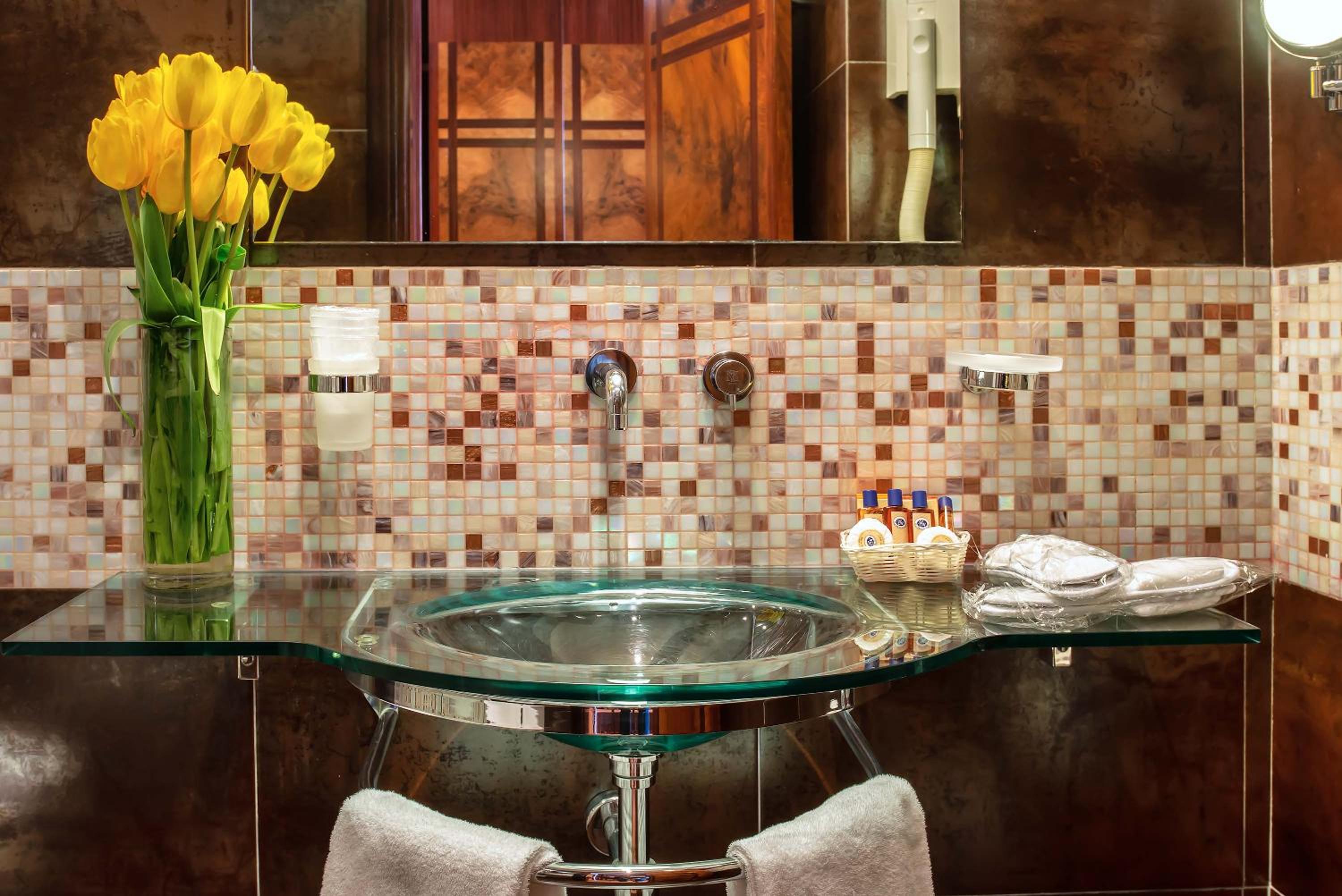 Superior Double or Twin Room with Terrace