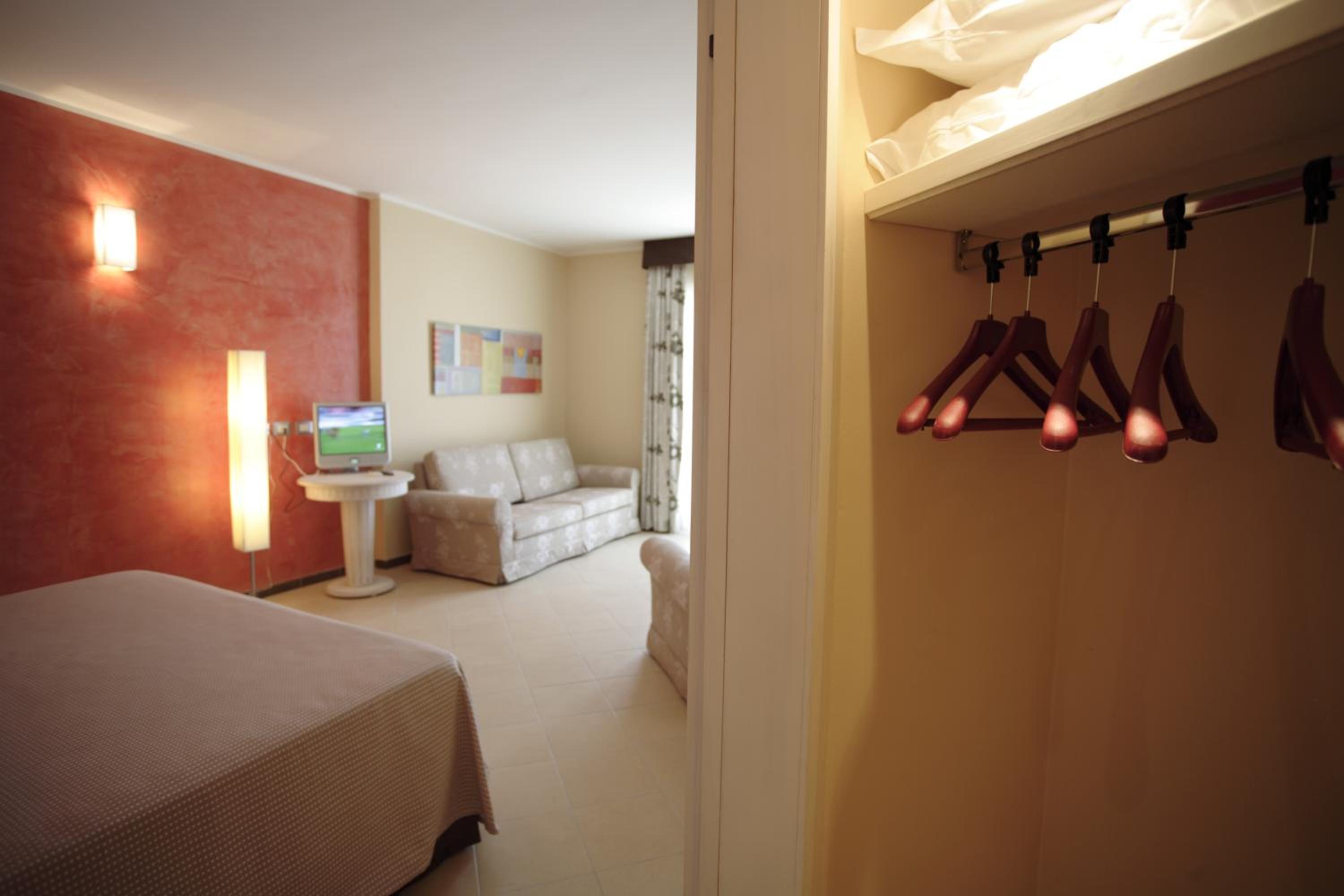 Junior Suite with Terrace and Sea View - Photo 5