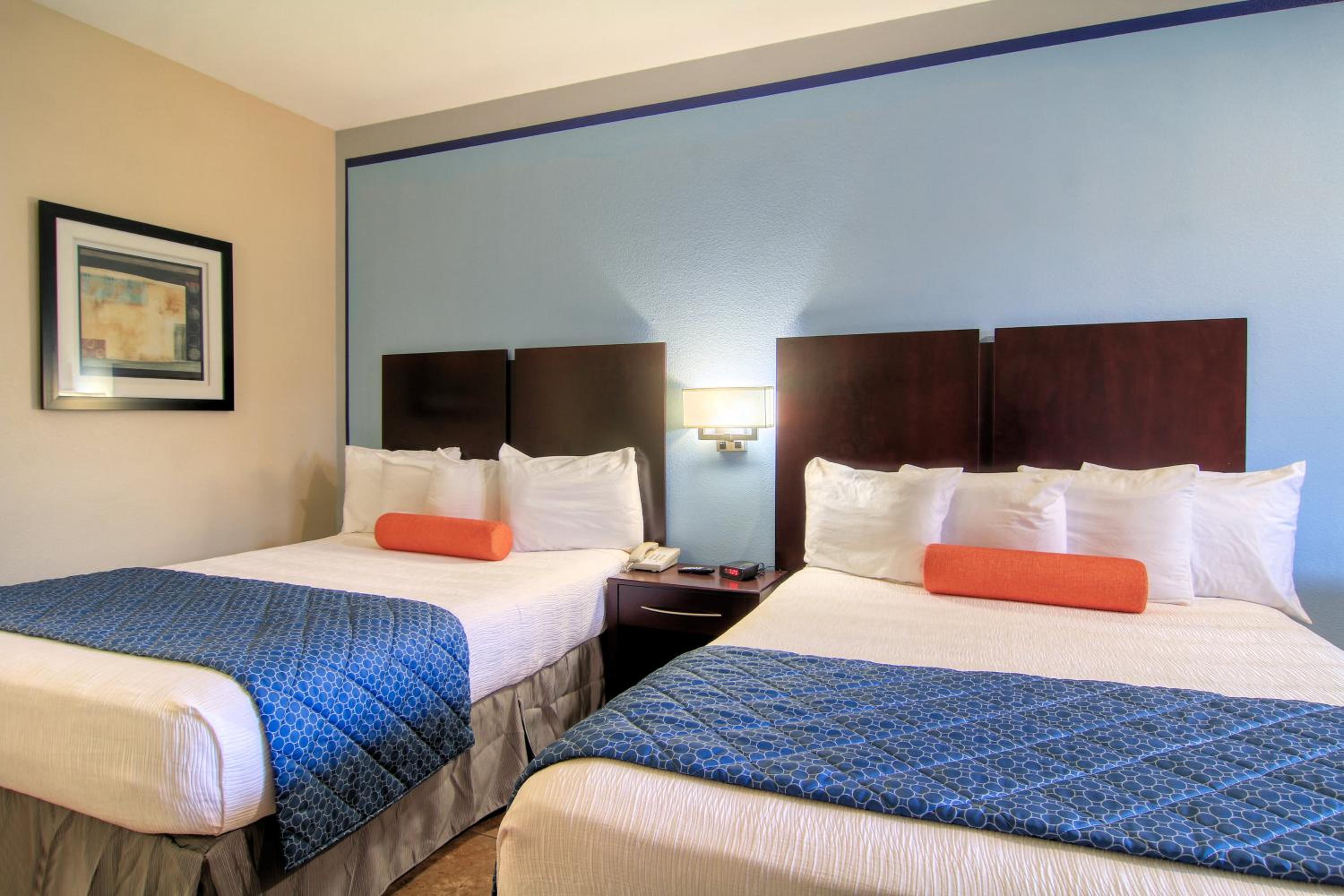 Deluxe Double Room - Photo 11