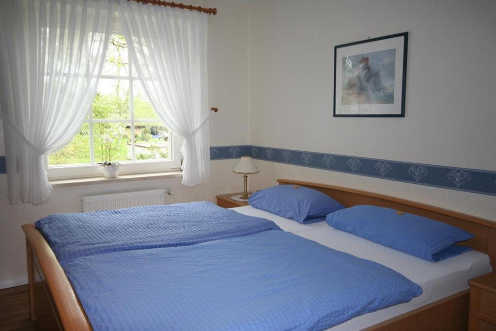 Apartment to the right photo 1
