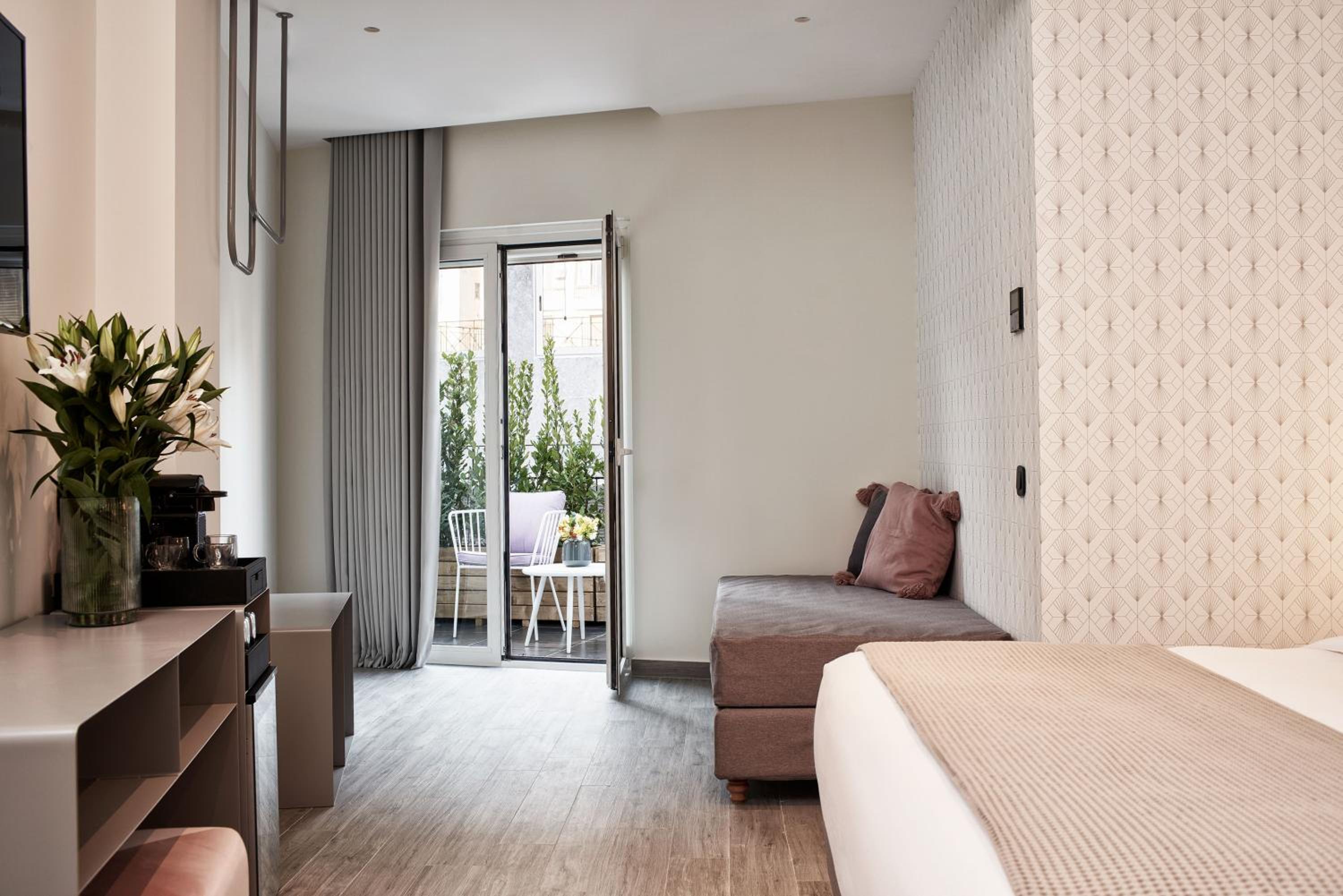 Family Suite with Balcony photo 3