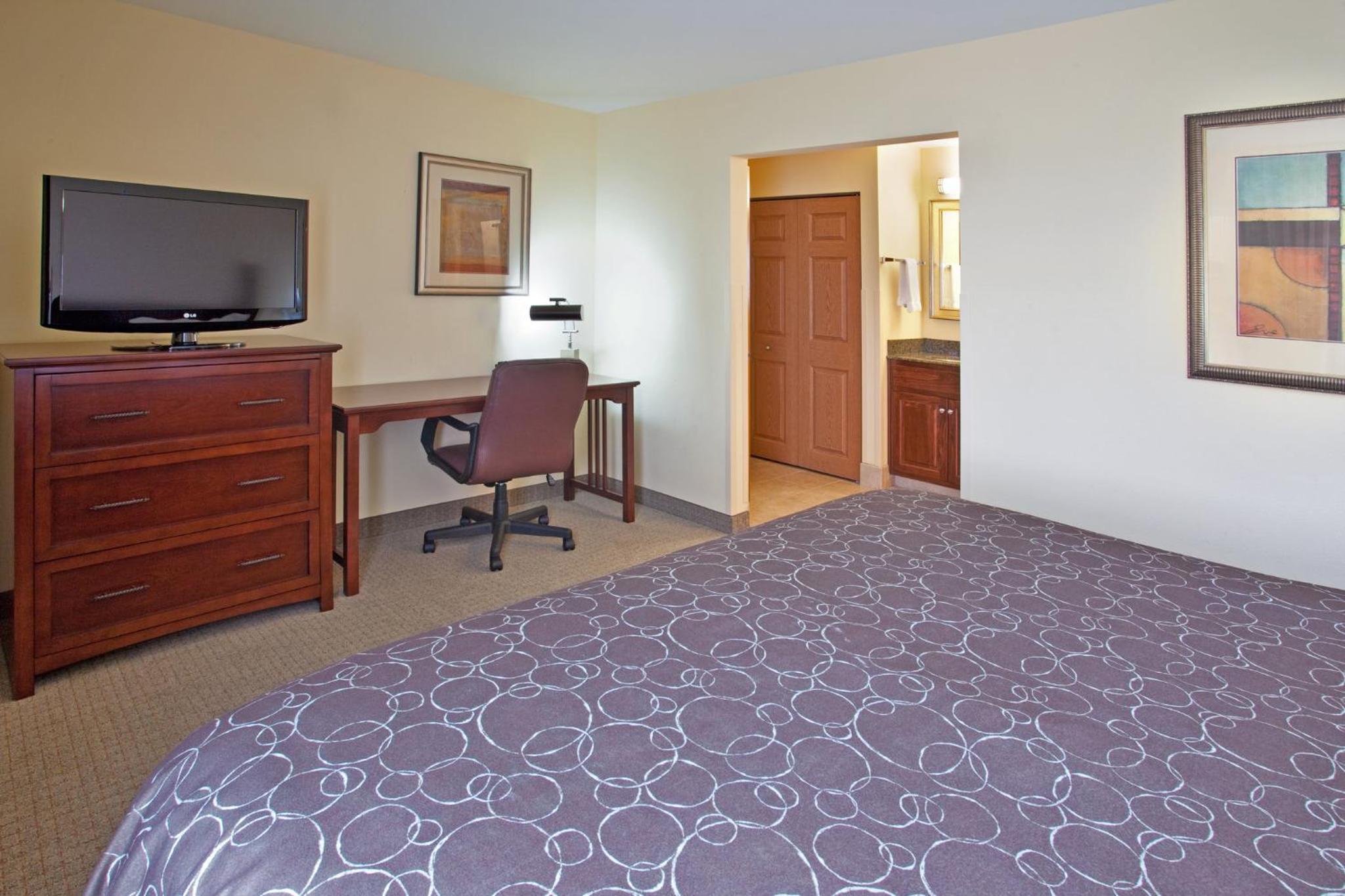 One-Bedroom King Suite - Disability Access