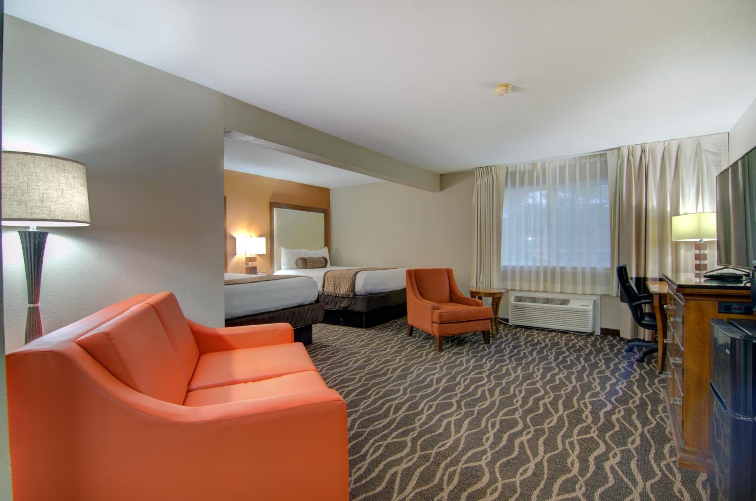 Queen Suite photo 2