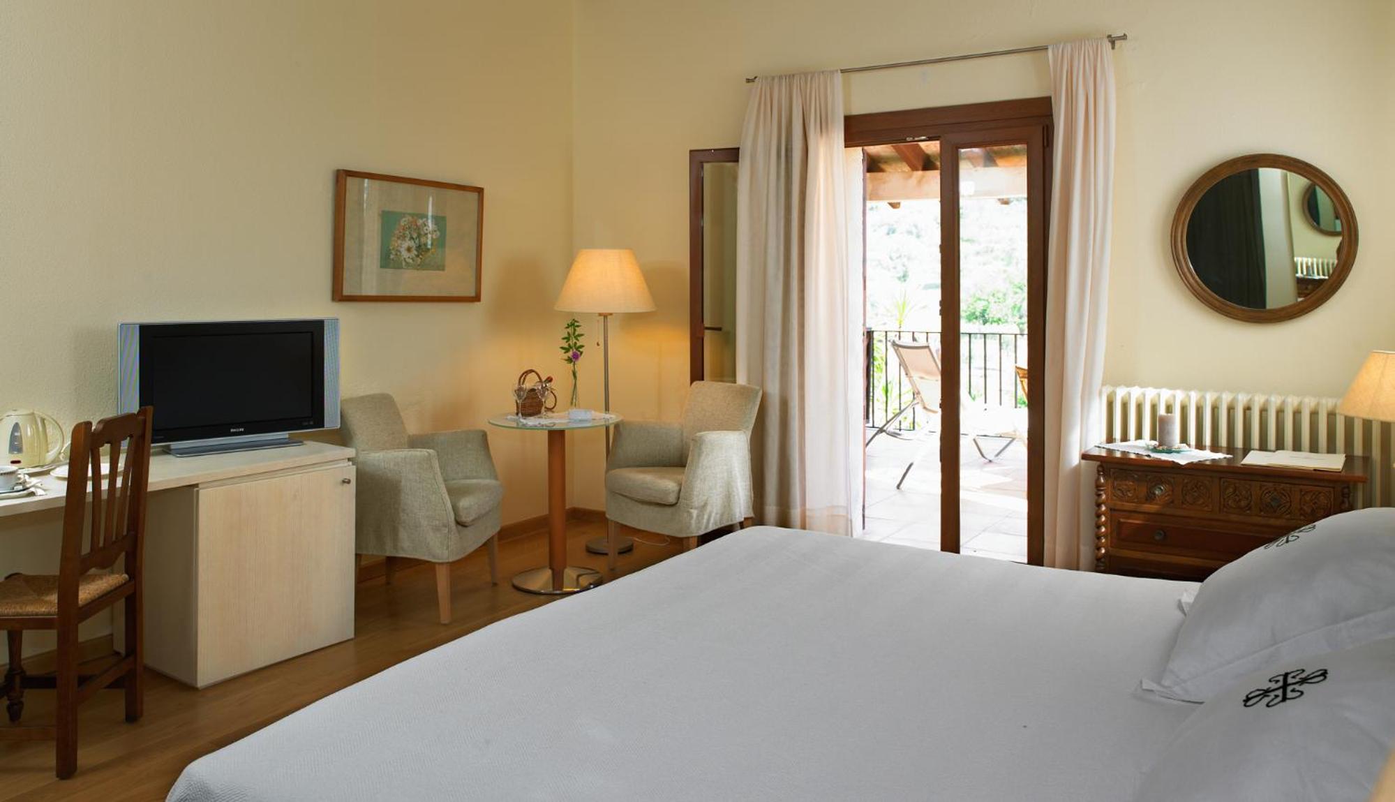 Superior Double or Twin Room with Terrace photo 2