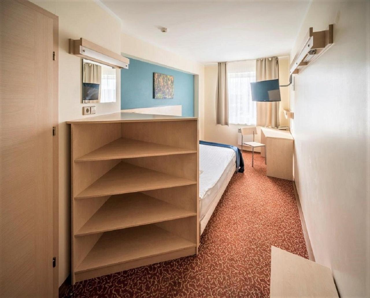 Single Room photo 2