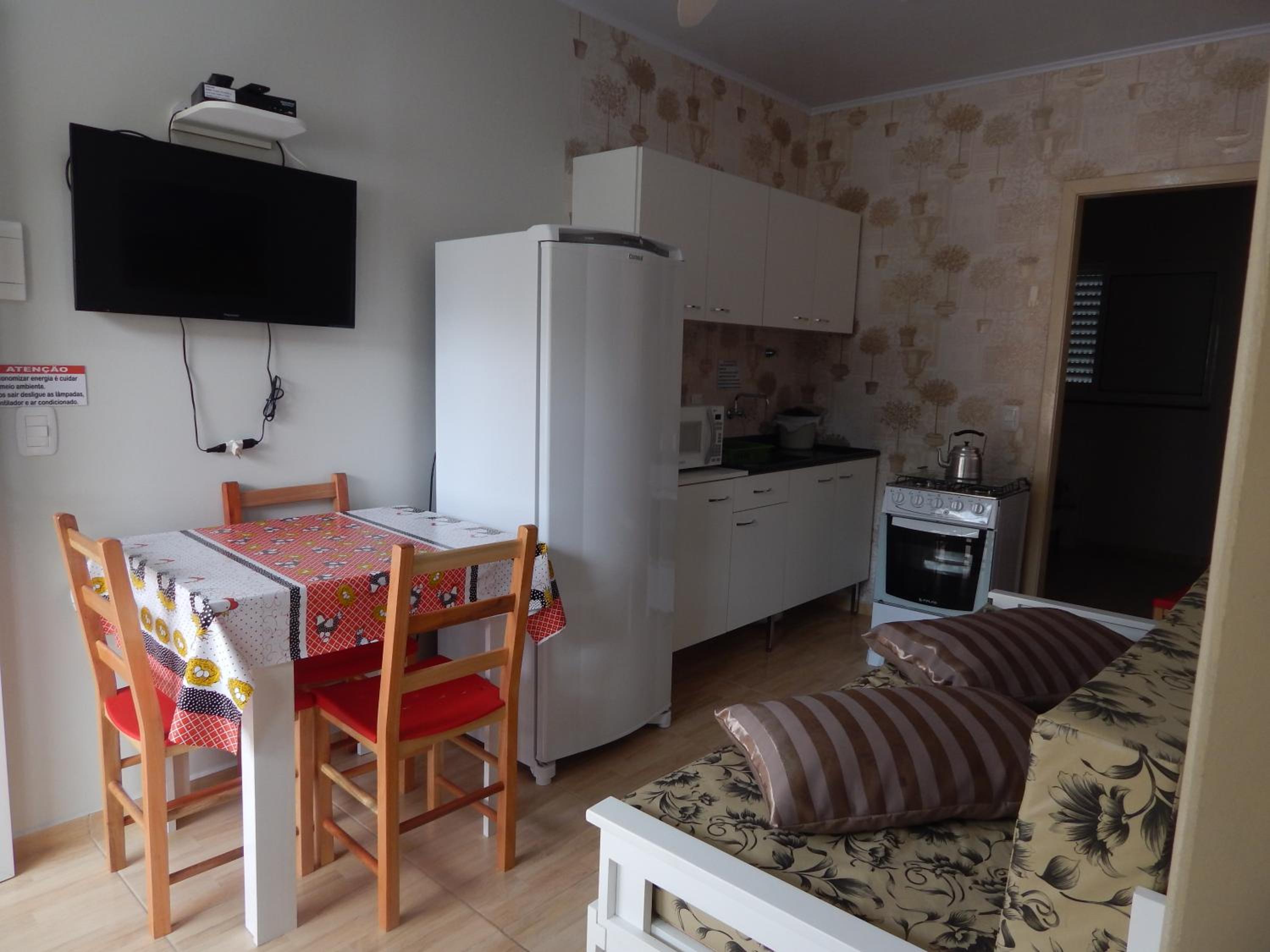 One-Bedroom Apartment - Photo 5