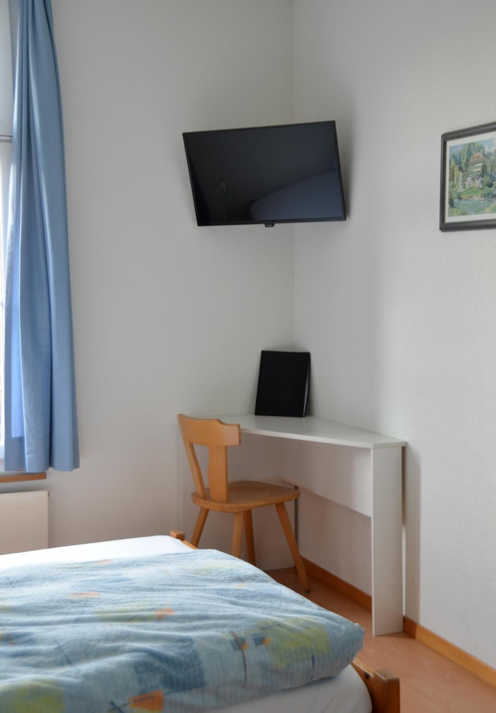 Small Double Room - Photo 7