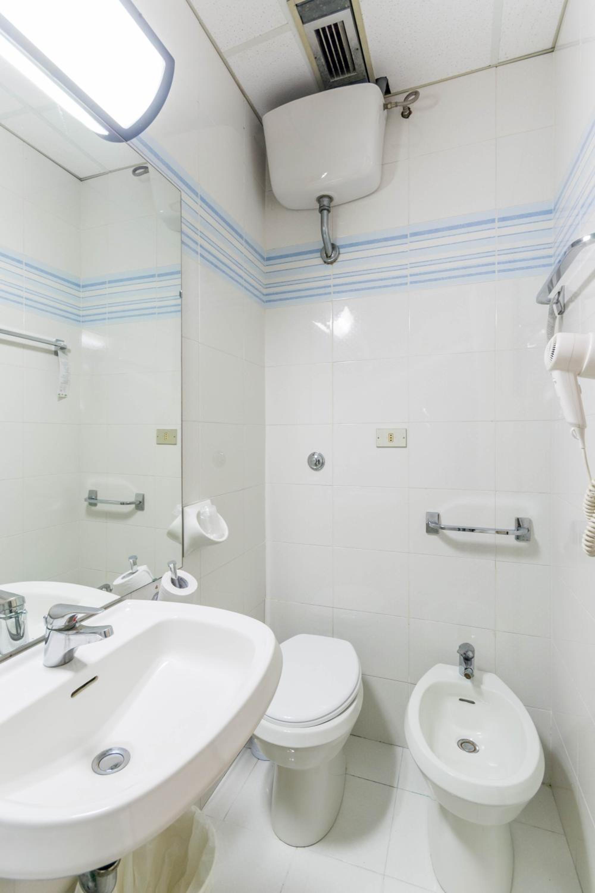 Single Room photo 2