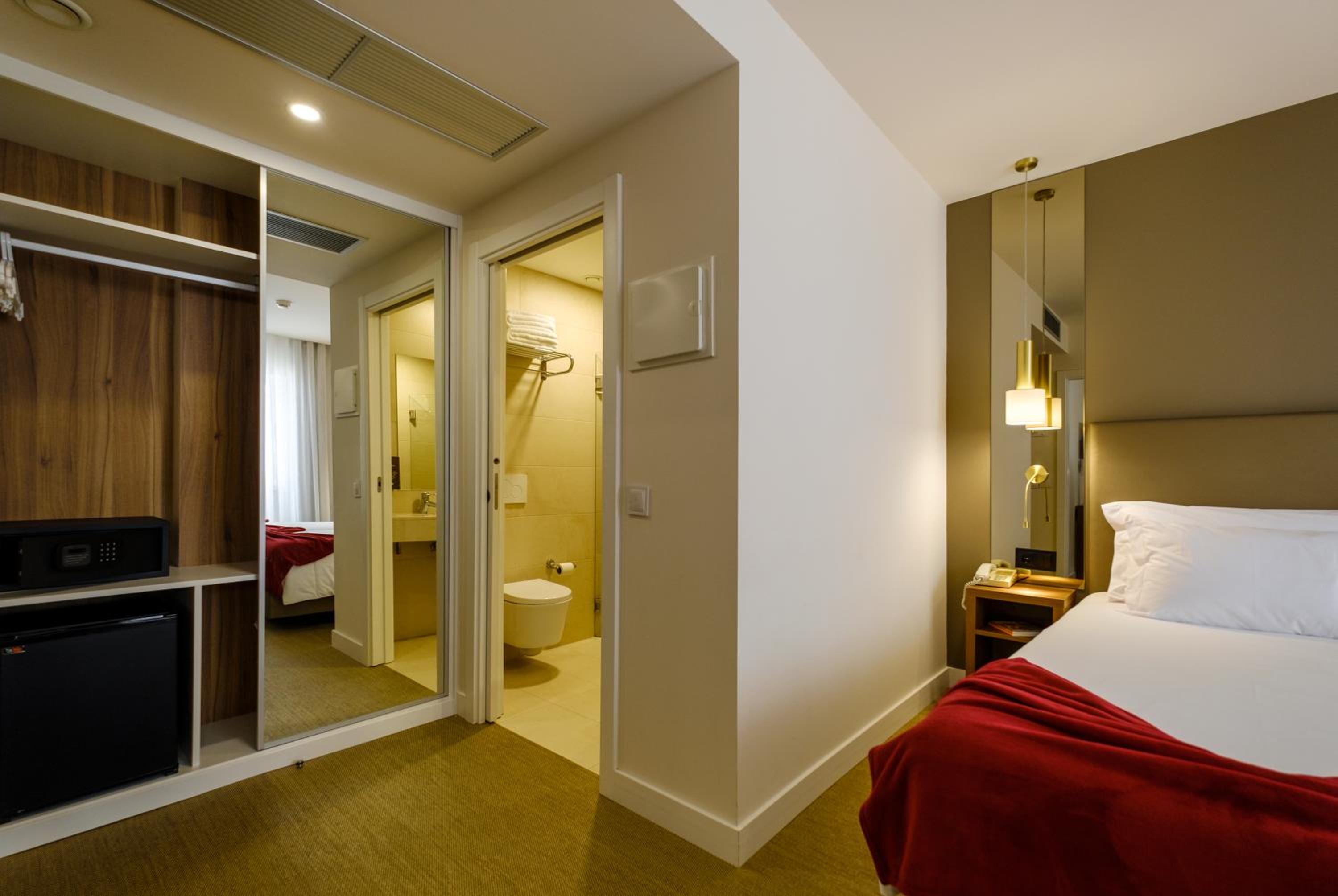 Single Room