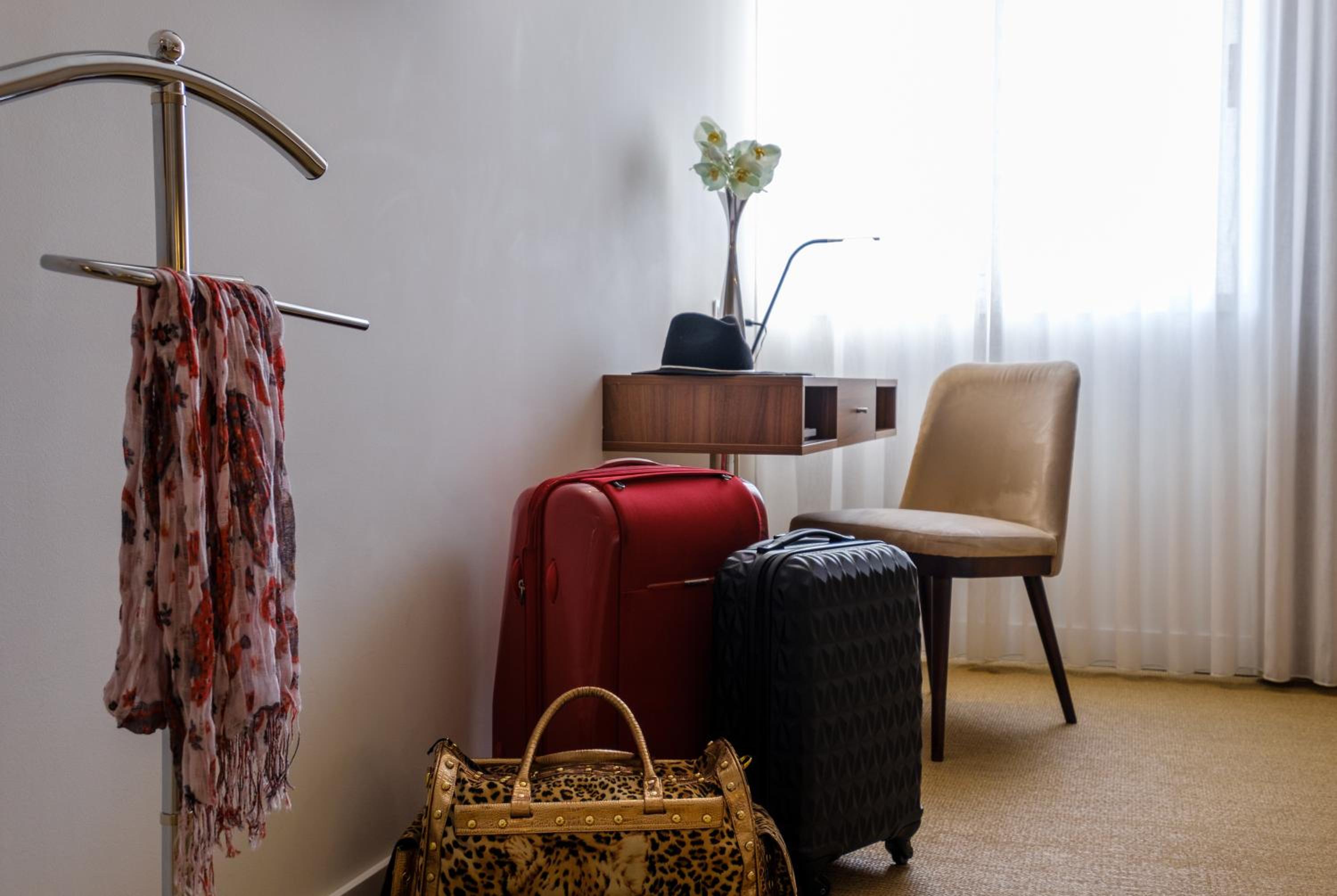 Two-Bedroom Suite thumbnail 6