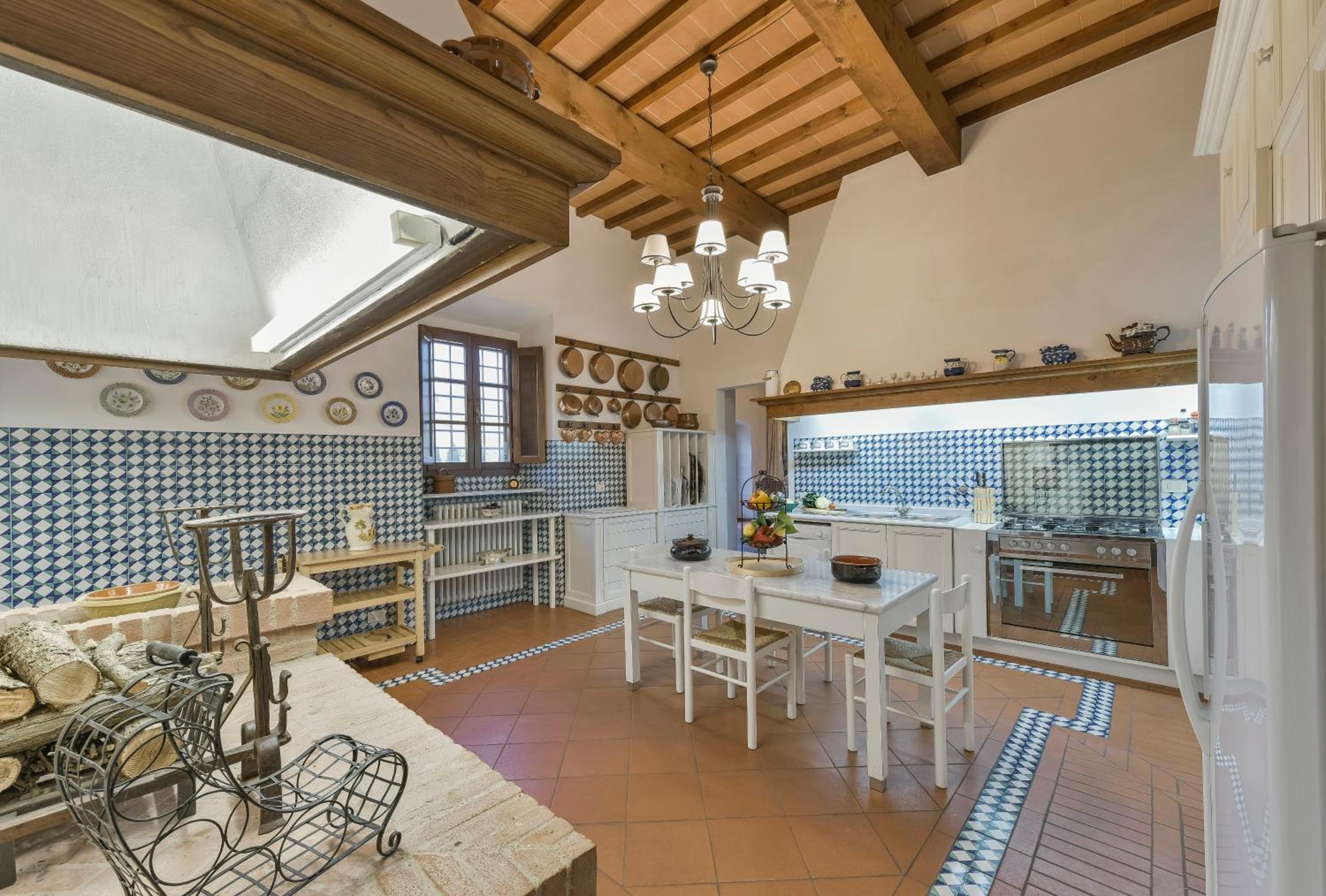 Villa photo 3