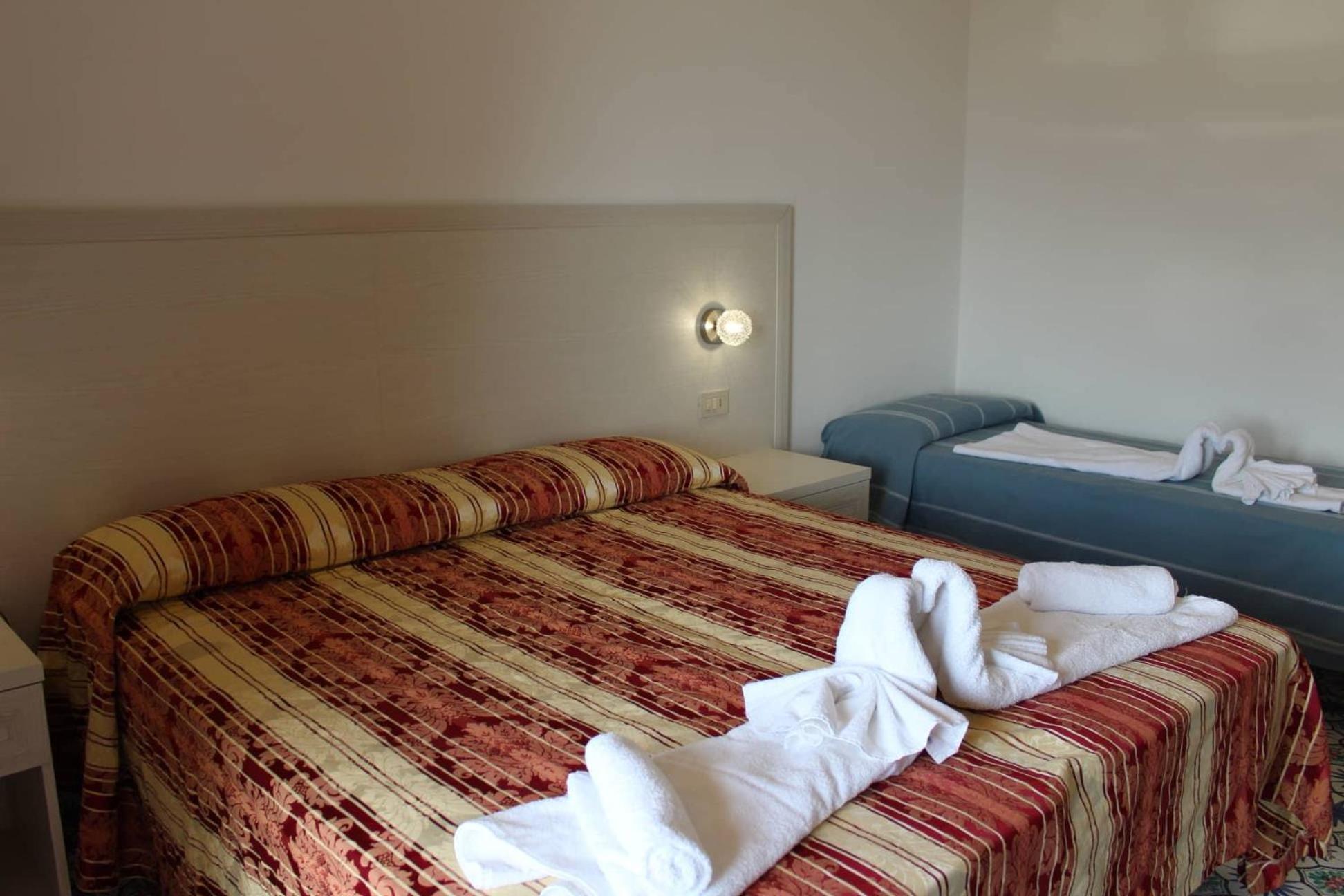 Triple Room photo 3
