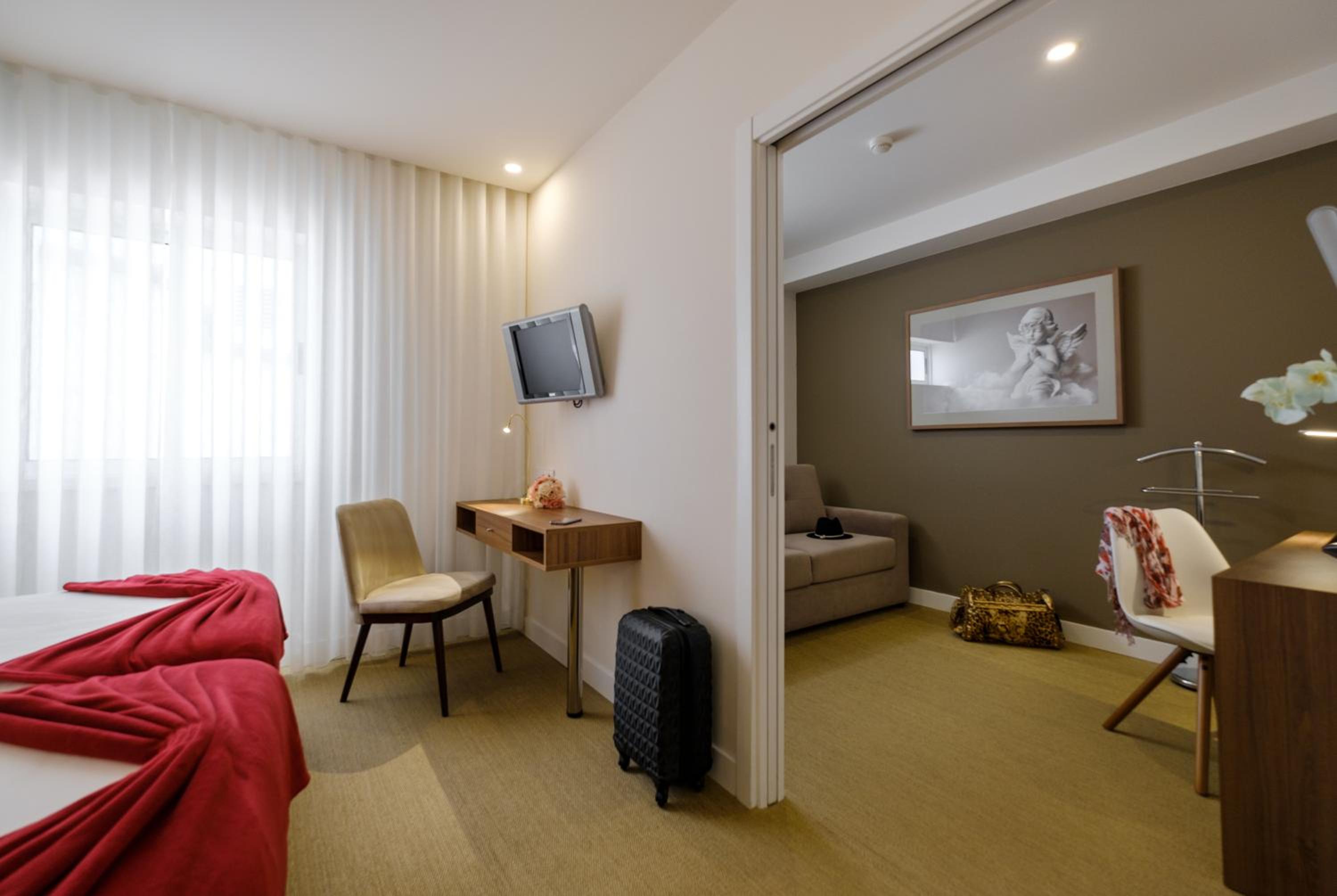 Family Suite thumbnail 6