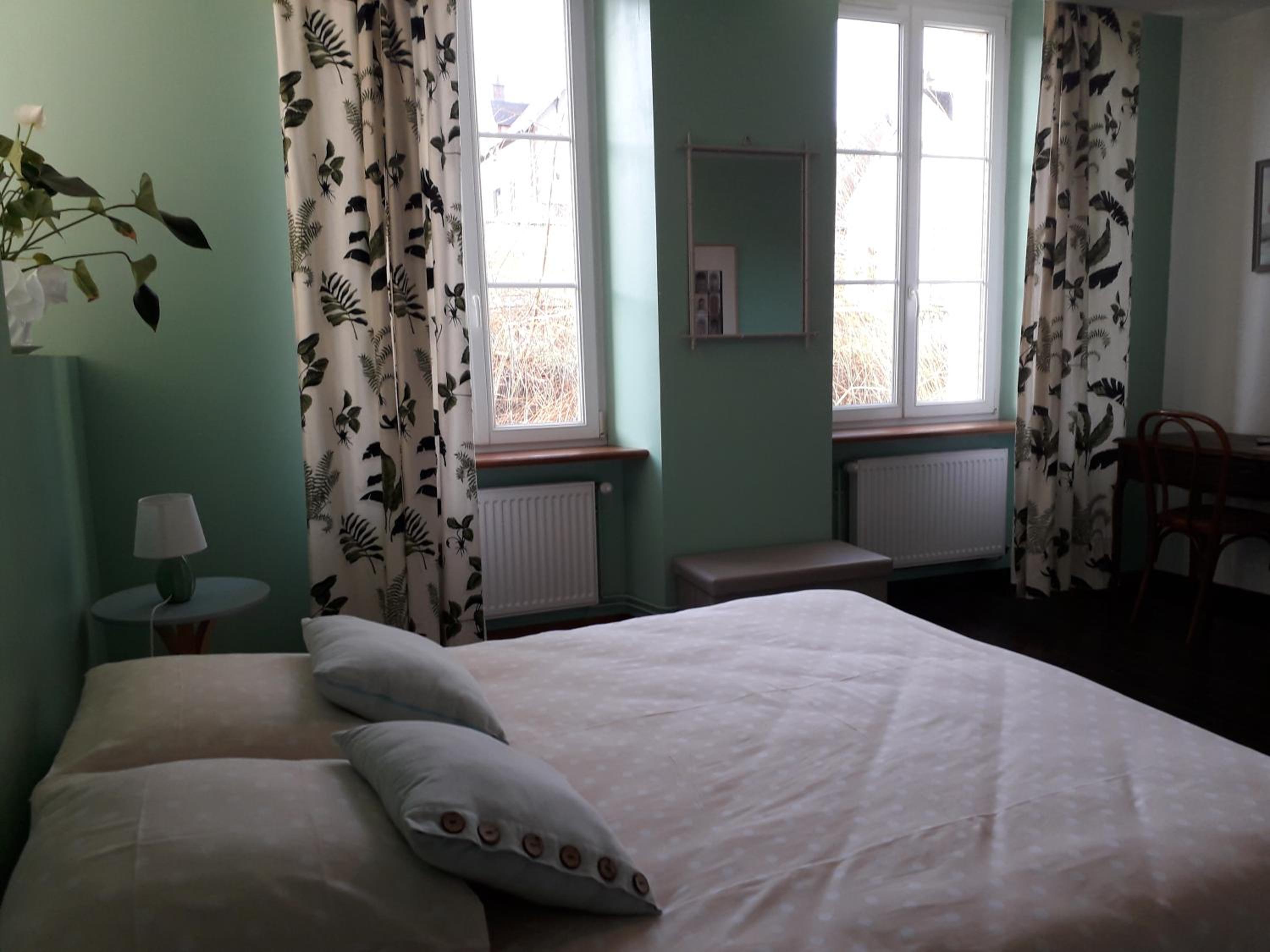 Large Double Room photo 2