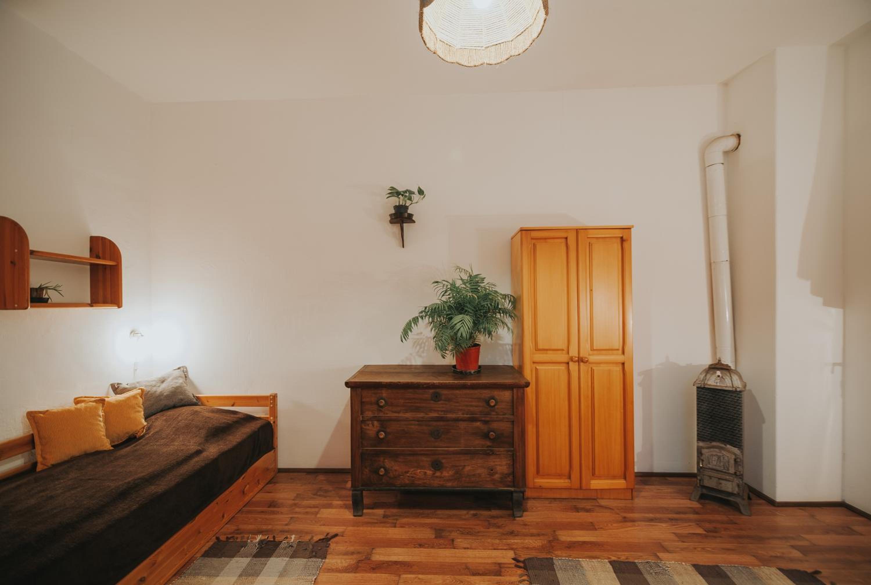 Three-Bedroom Apartment - Photo 6