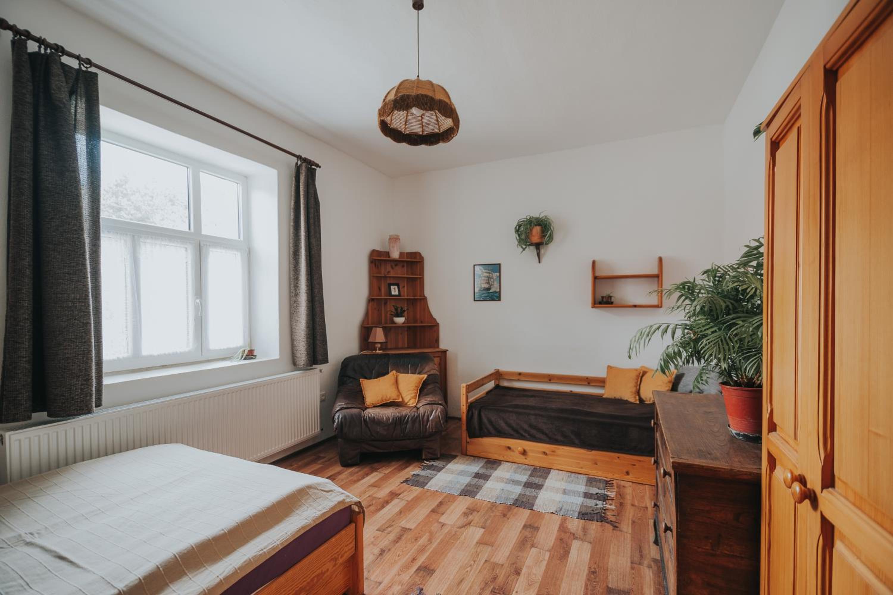 Three-Bedroom Apartment - Photo 7