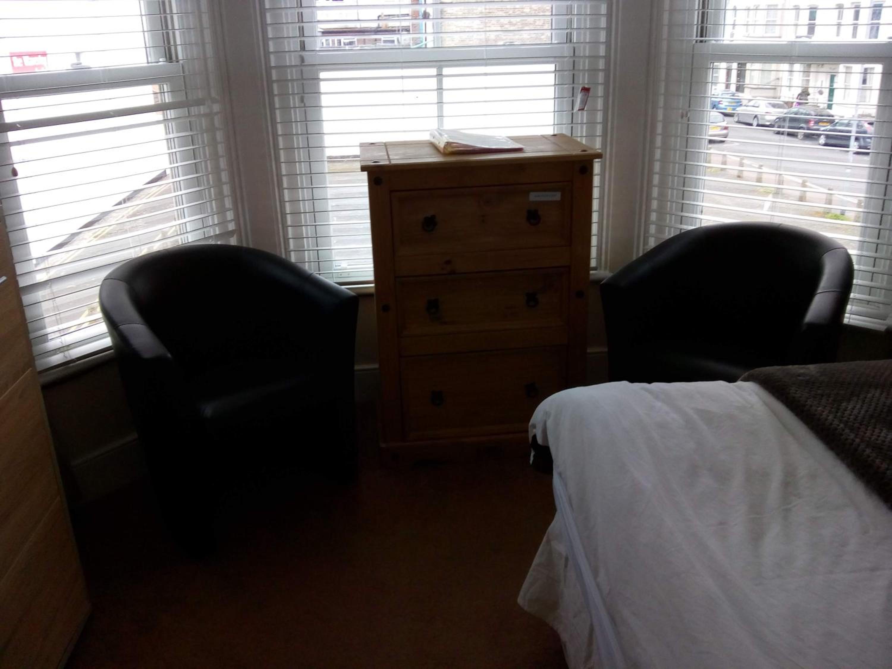 Family Double Room - Photo 11