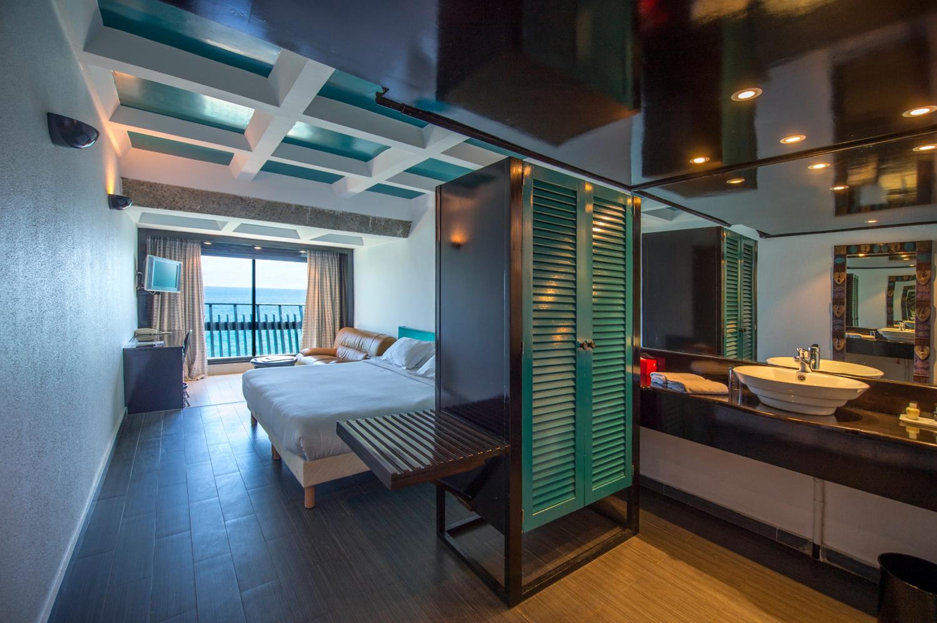 Classic  Double Room Sea view photo 2