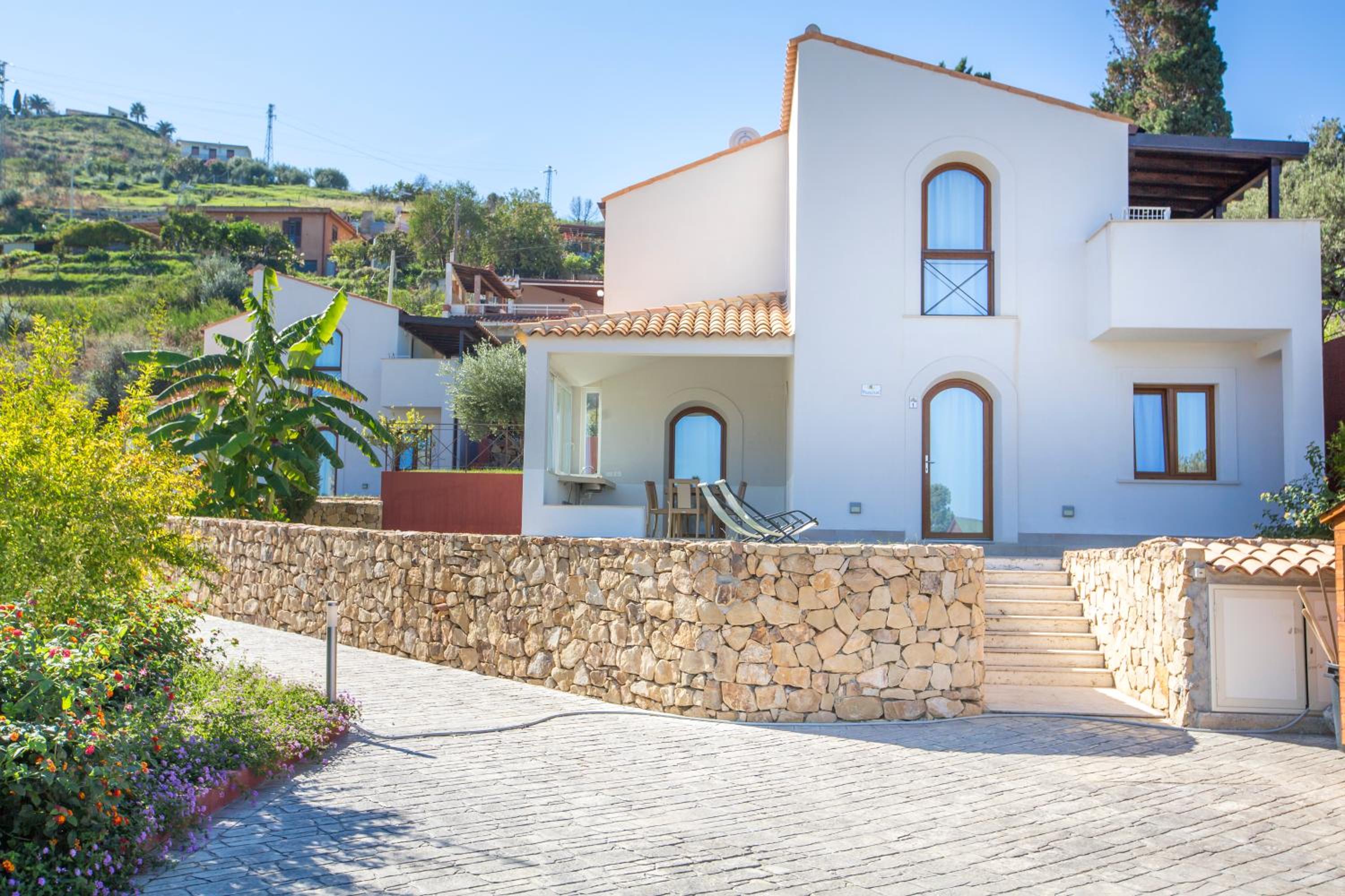 Villa with Sea View - Split Level photo 2