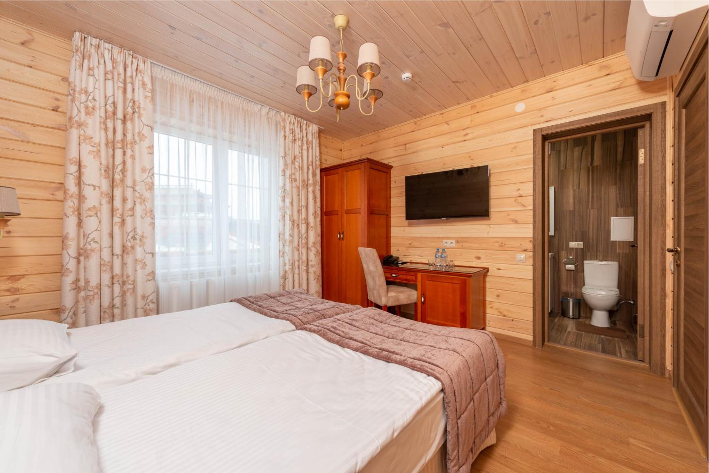 Standard Double or Twin Room photo 2