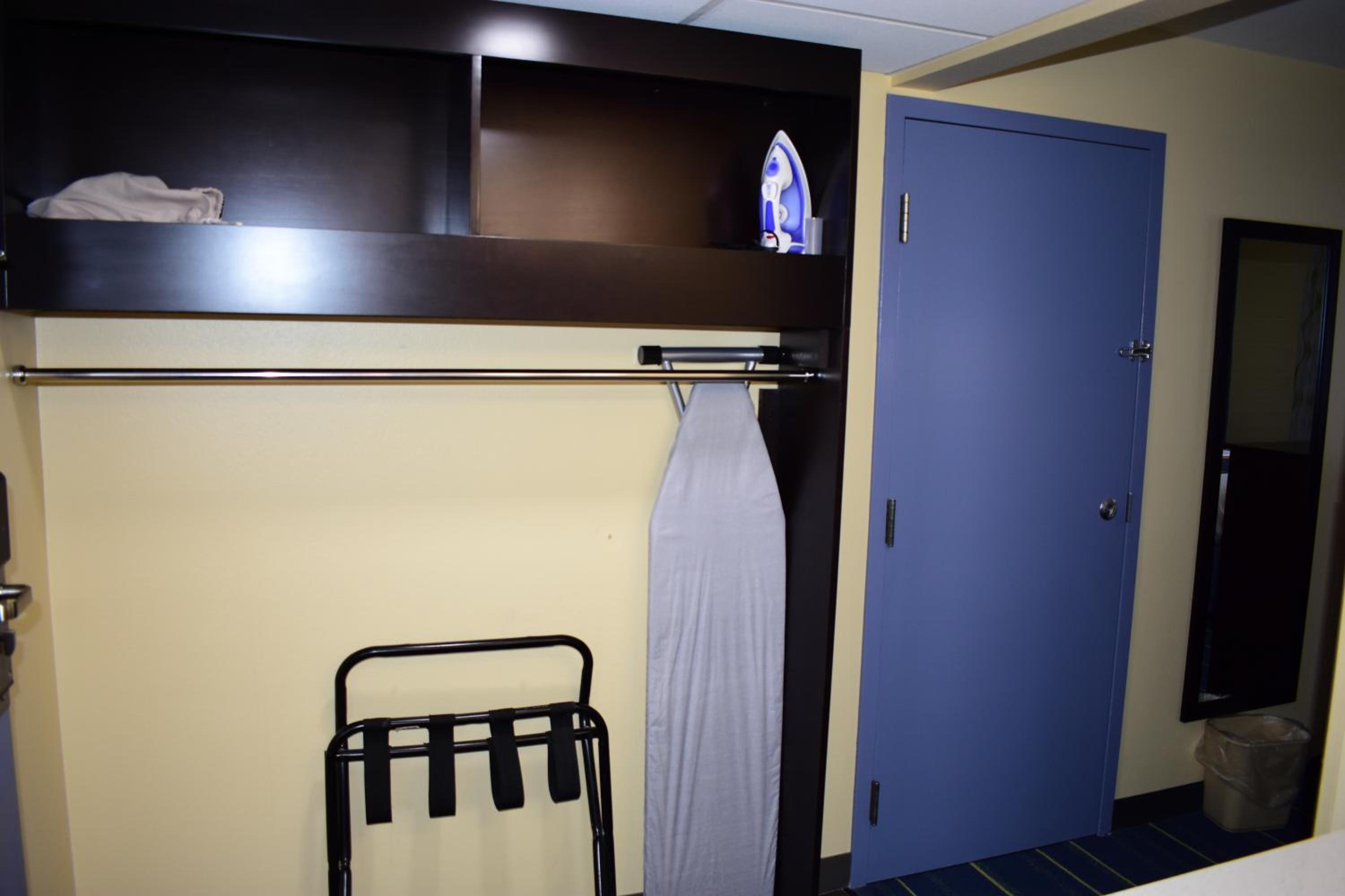 King Room - Non-Smoking