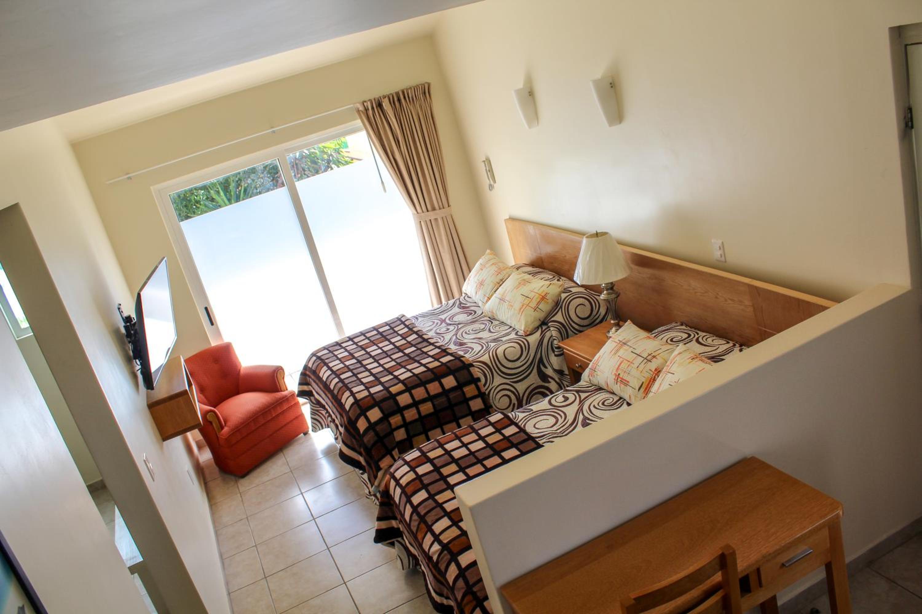 One-Bedroom Apartment with Balcony