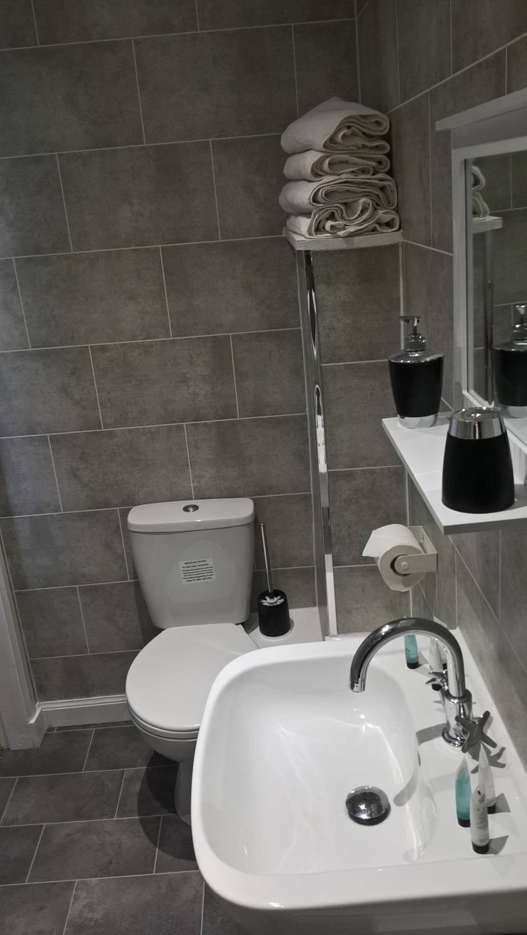 En Suite Twin Room photo 2