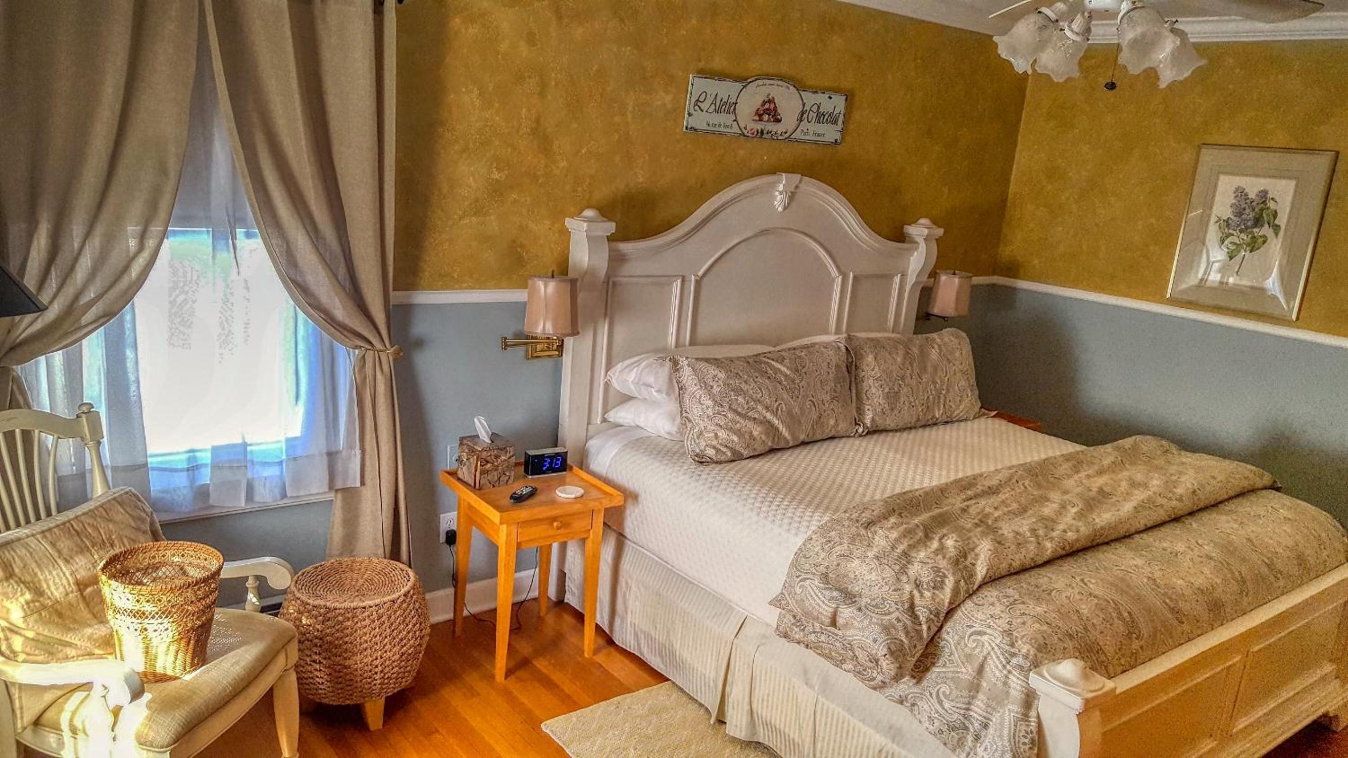 Superior King Room photo 3